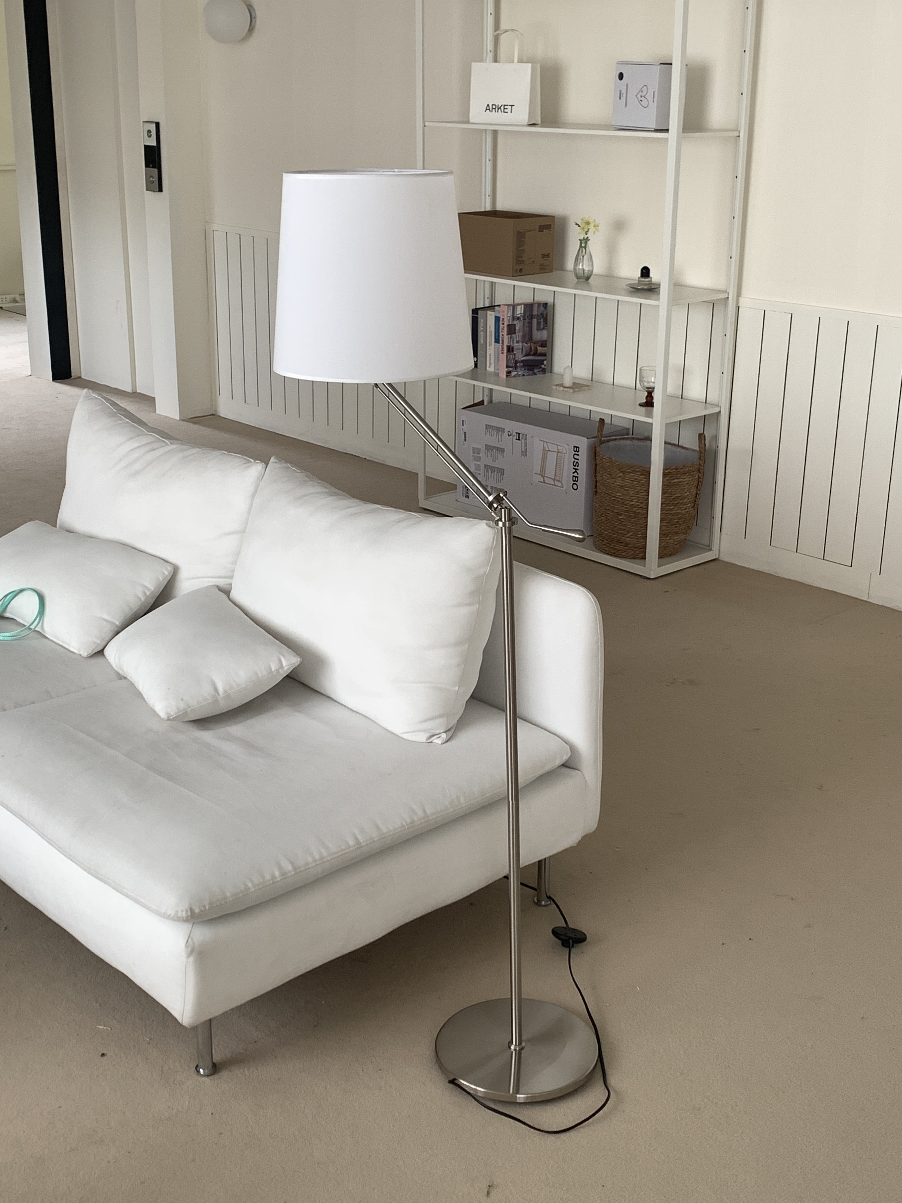 Eichholtz Medea Floor Lamp - Lumpaz