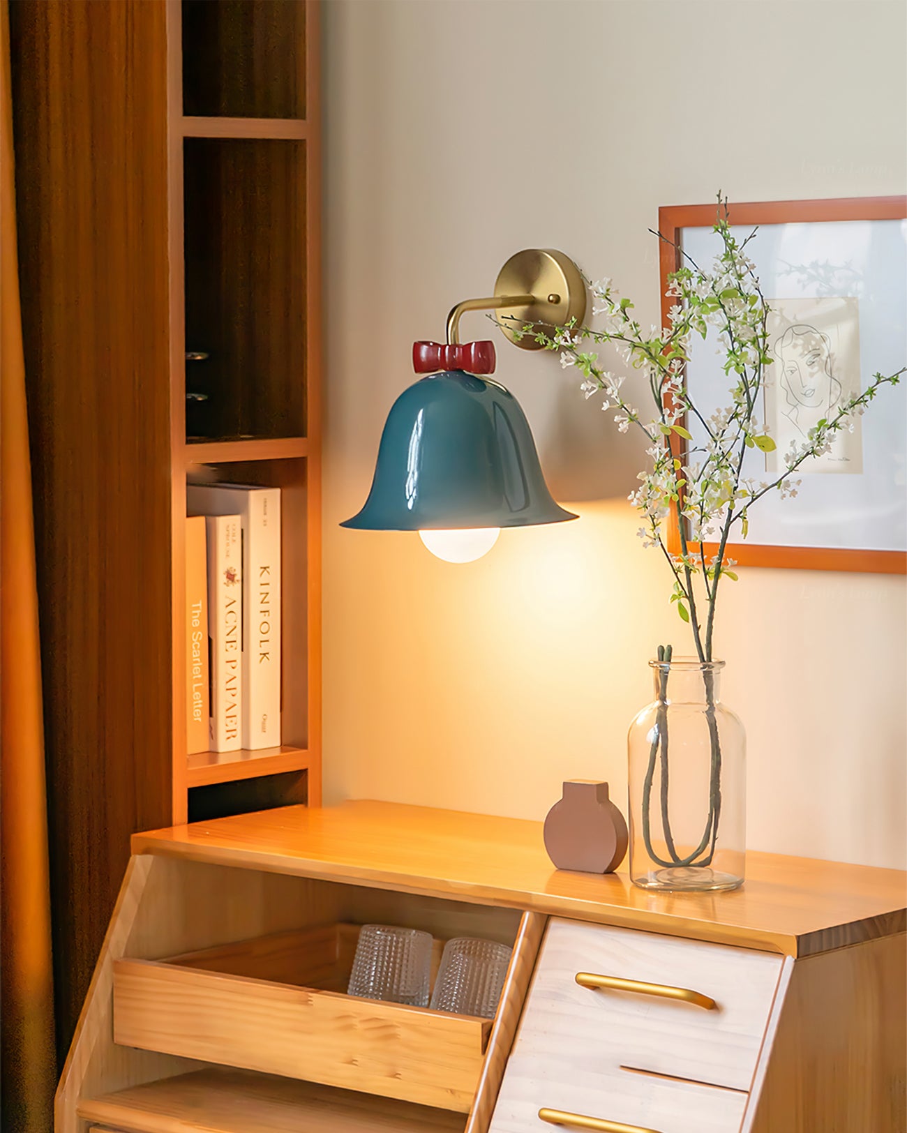 Bow Bell Wall Lamp - Lumpaz