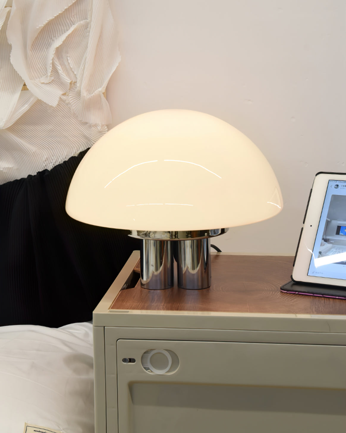 Magnolia Table Lamp - Lumpaz