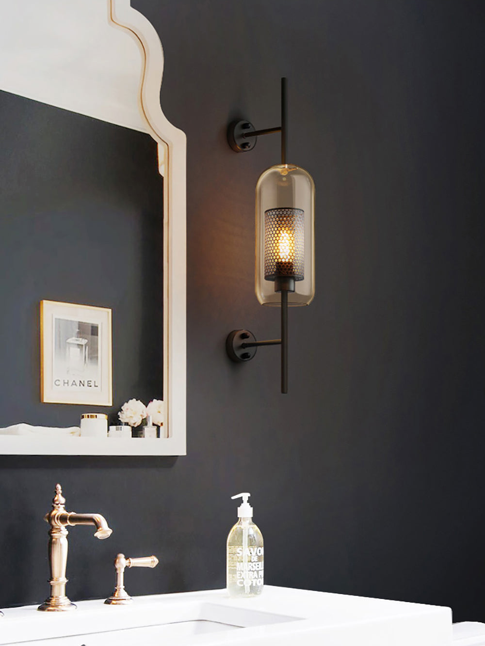 Chiswick Glass Wall Lamp - Lumpaz