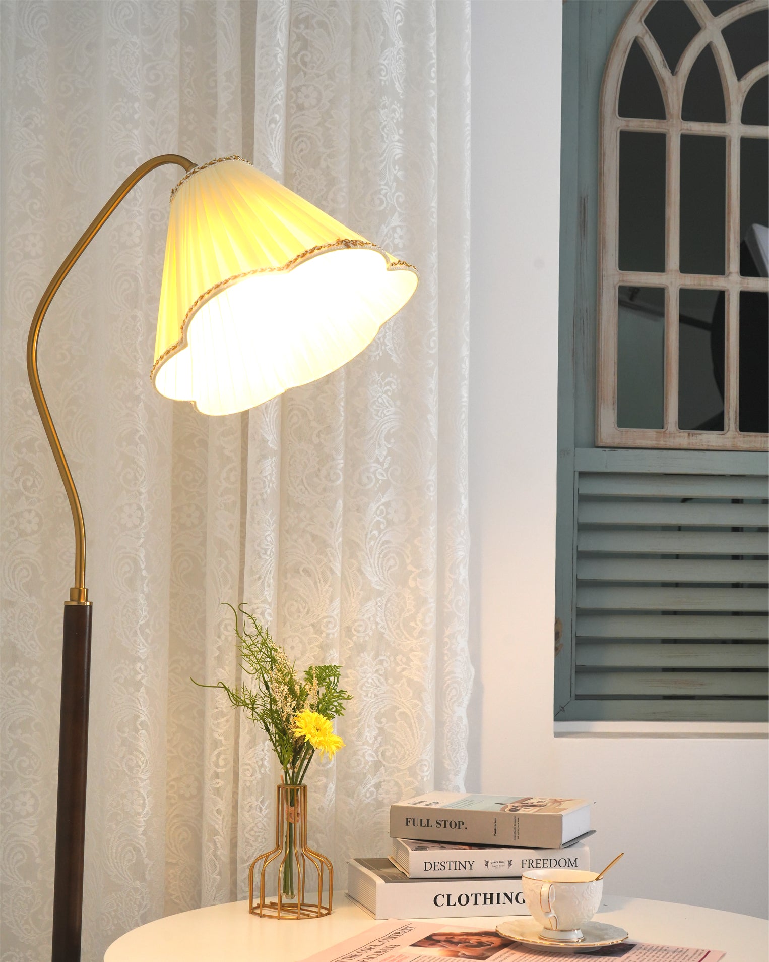 Florentine Fabric Floor Lamp - Lumpaz
