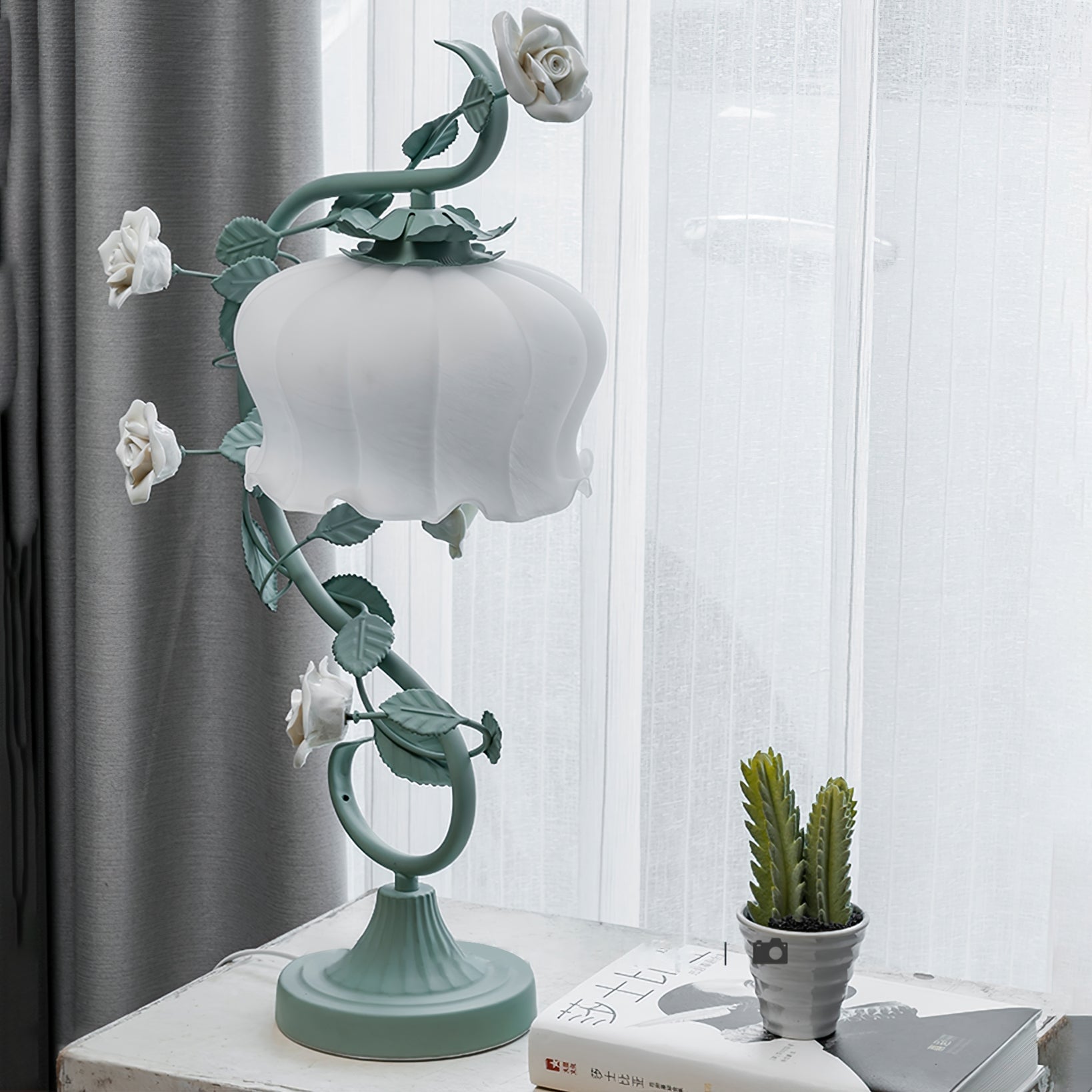 Aeyee Table Lamp - Lumpaz