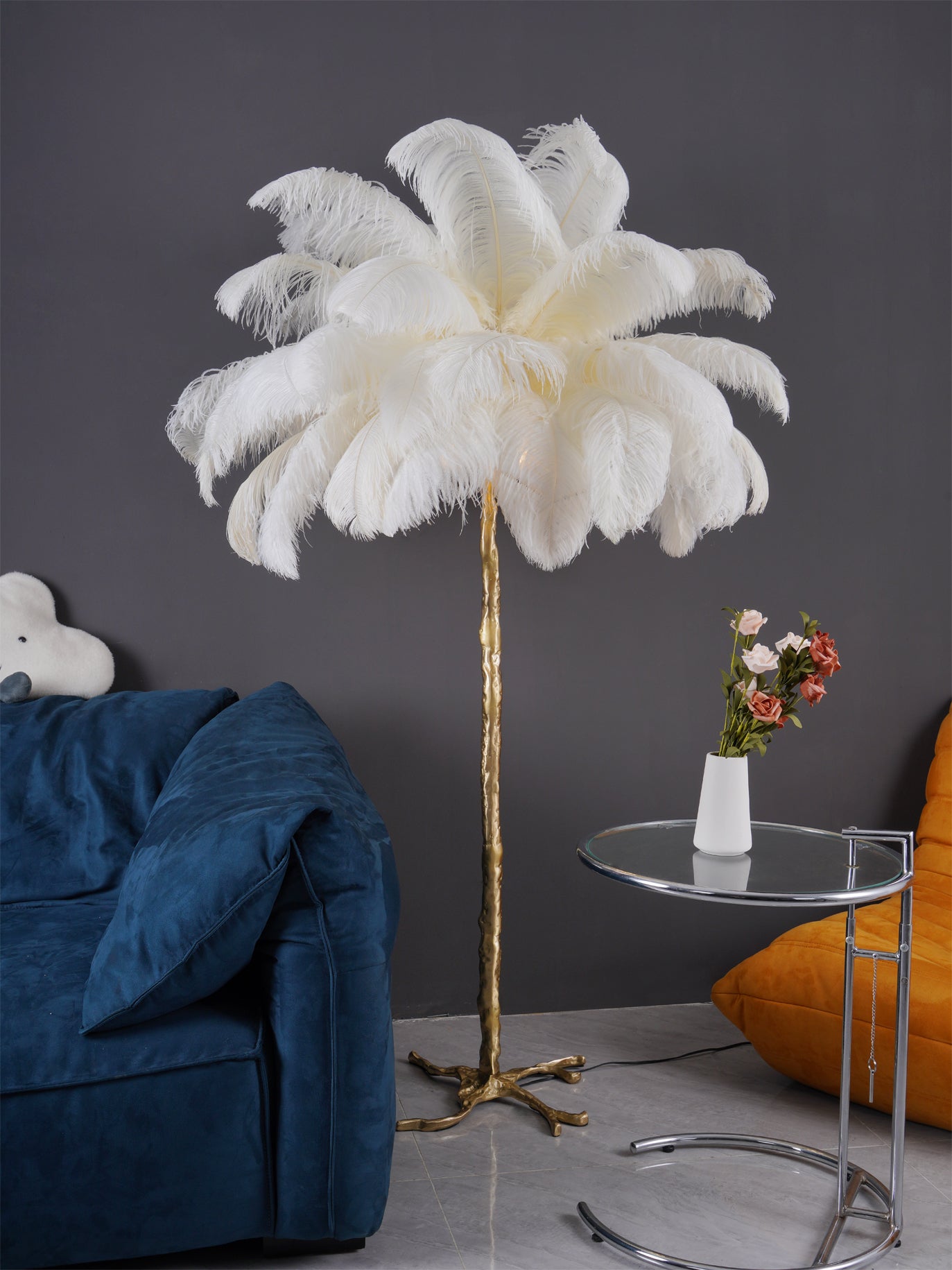 Ostrich Feather Brass Floor Lamp - Lumpaz