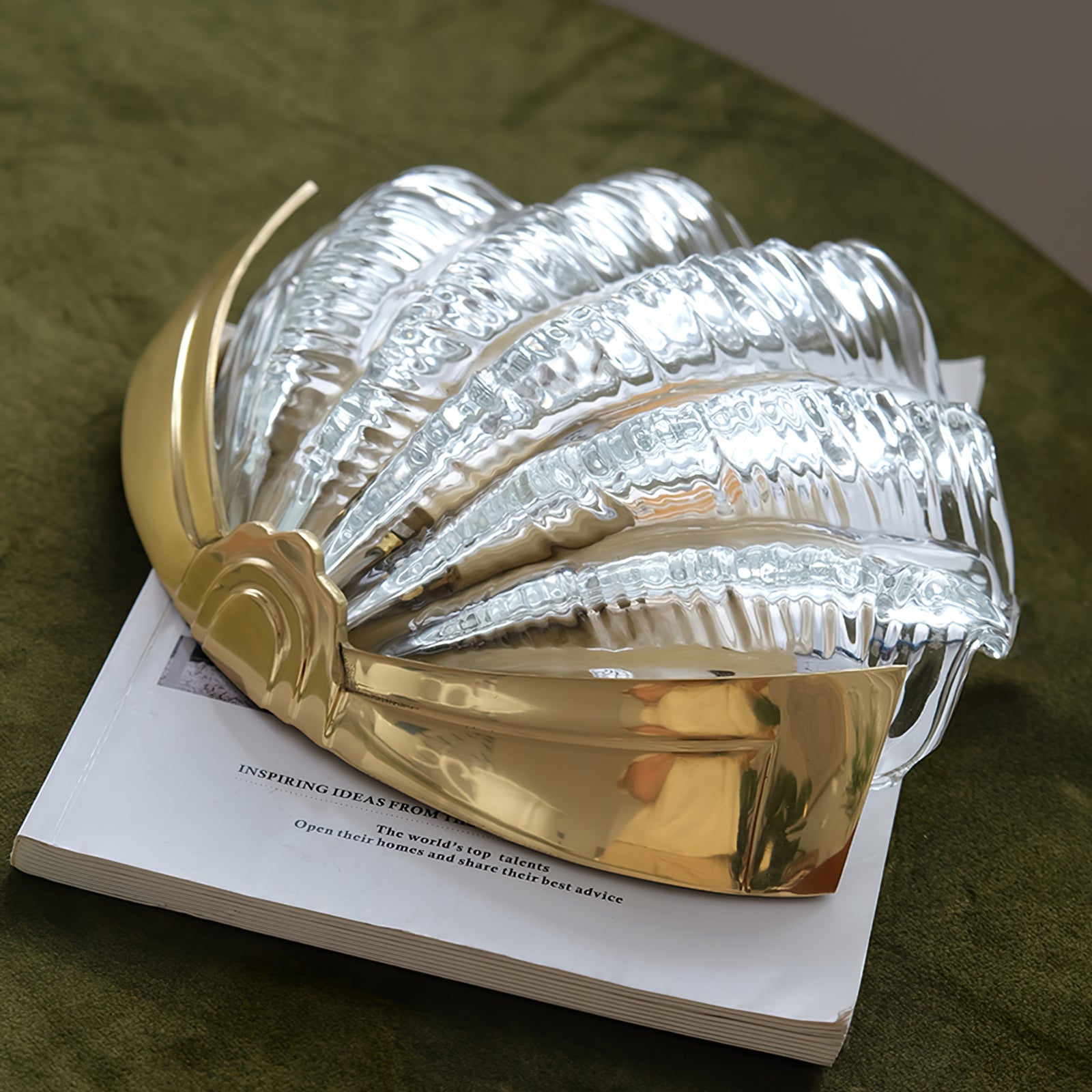 Shell Brass Wall Lamp - Lumpaz
