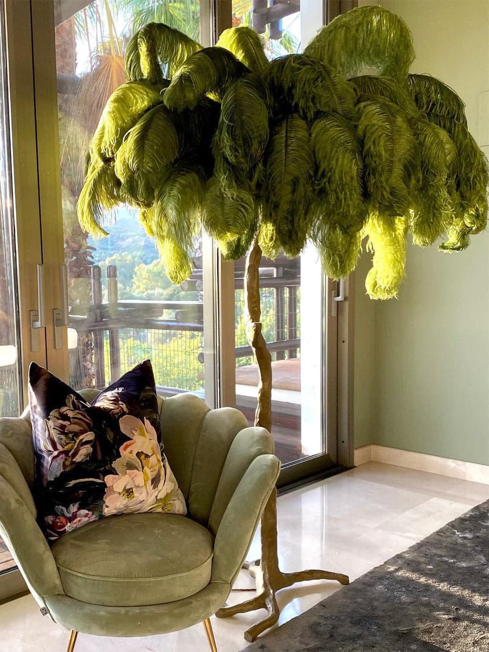 Ostrich Feather Brass Floor Lamp - Lumpaz
