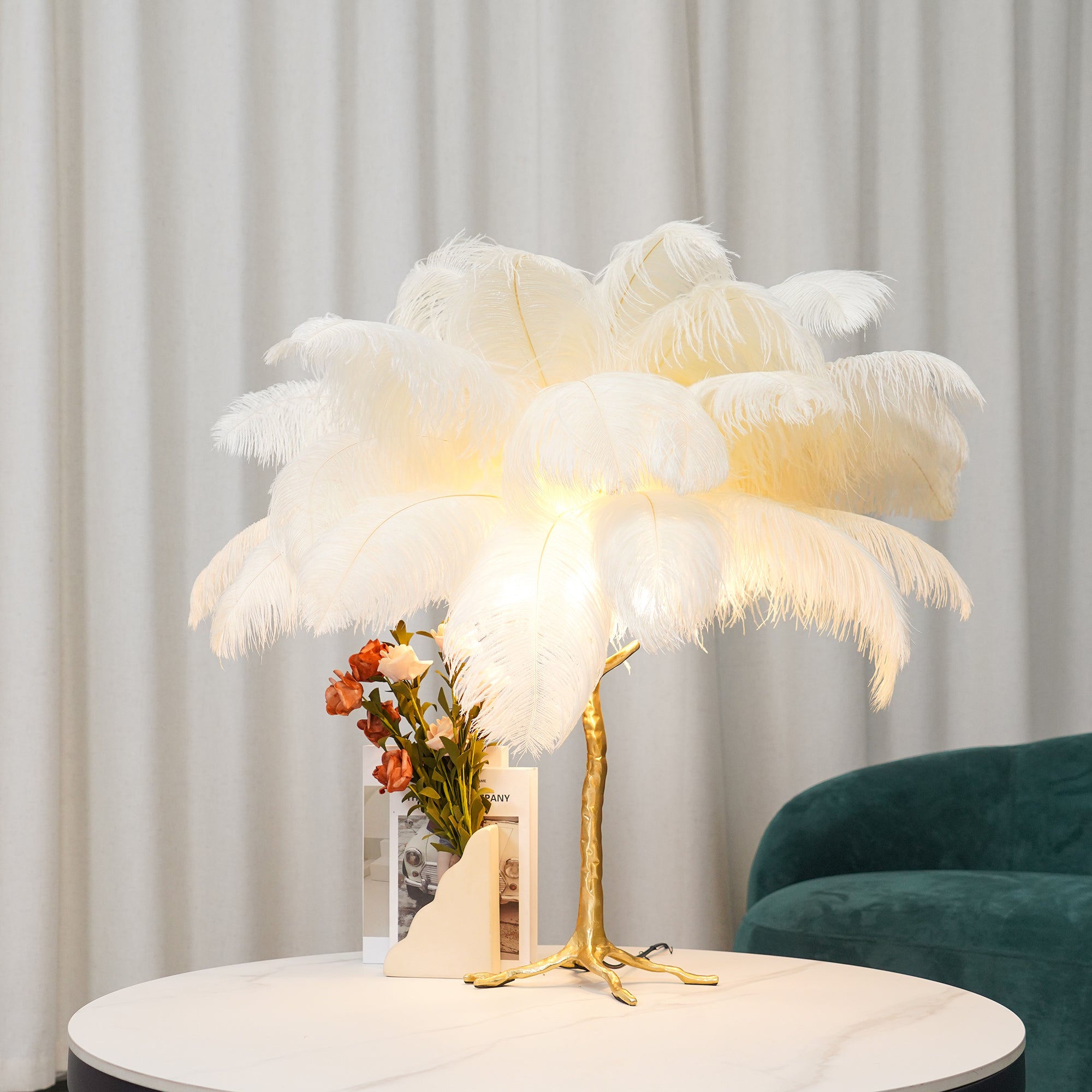 Ostrich Feather Table Lamp - Lumpaz