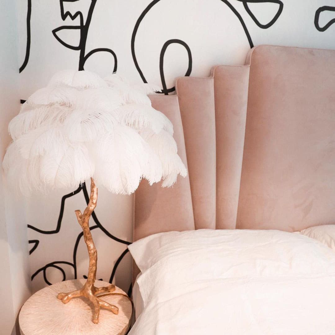 Ostrich Feather Table Lamp - Lumpaz