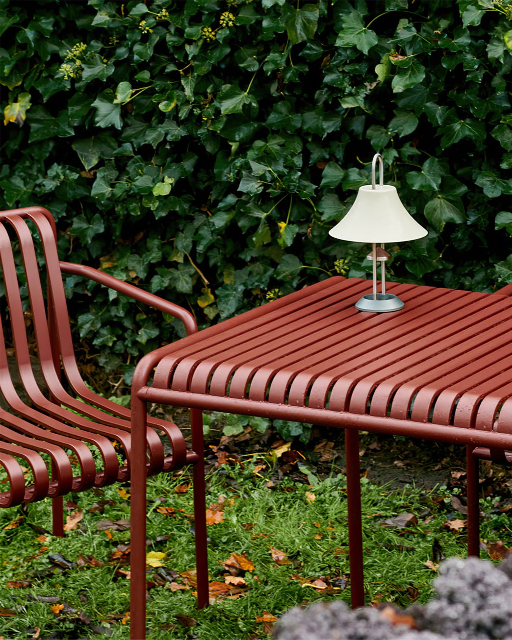 Mousqueton Outdoor Built-in Battery Table Lamp - Lumpaz