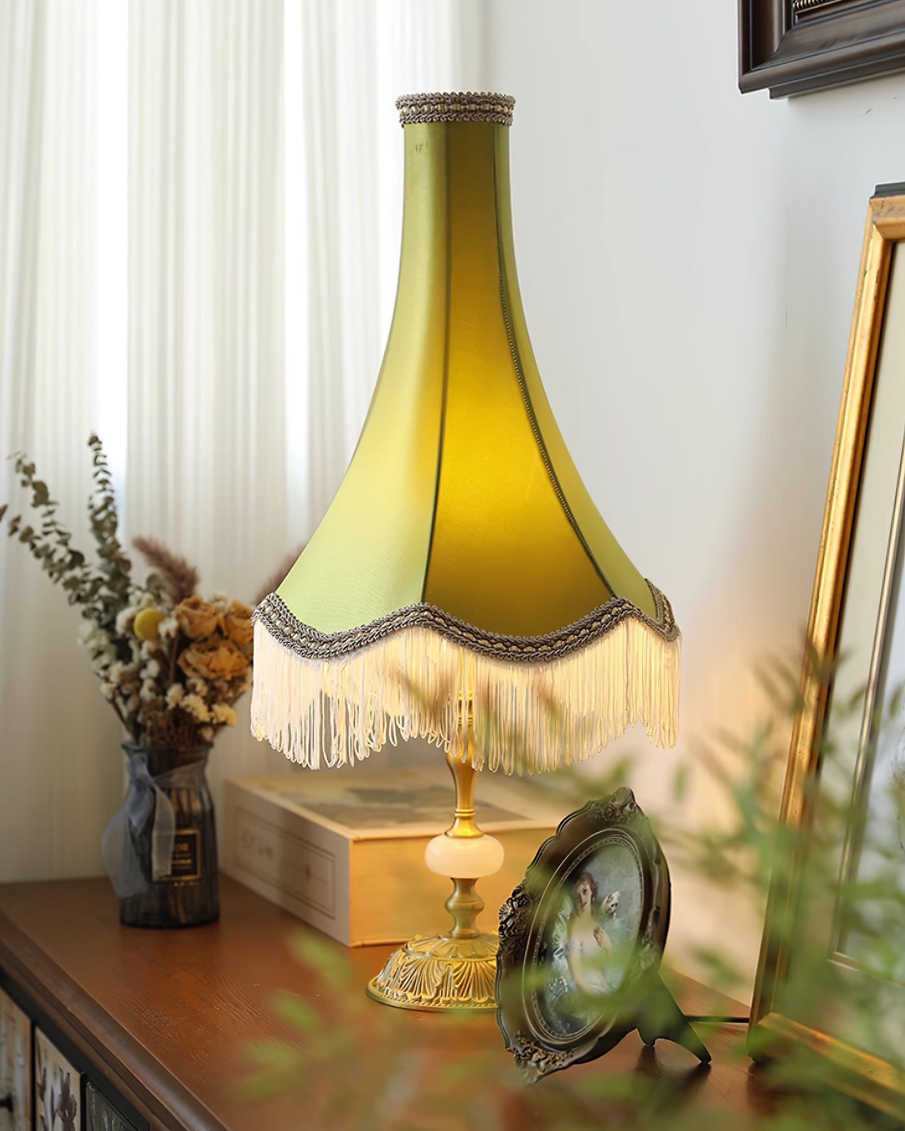 Peia Tassel Table Lamp - Lumpaz