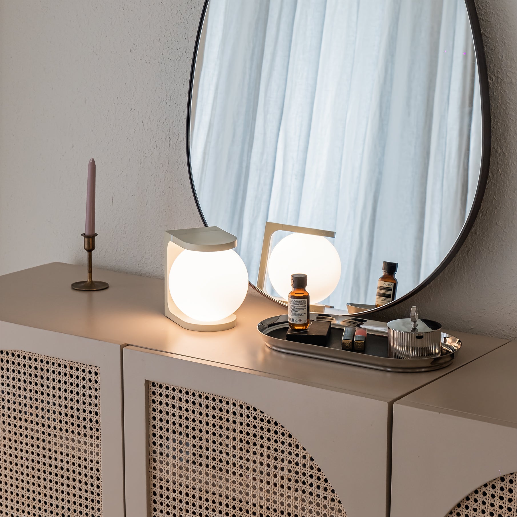Plat Table Lamp - Lumpaz