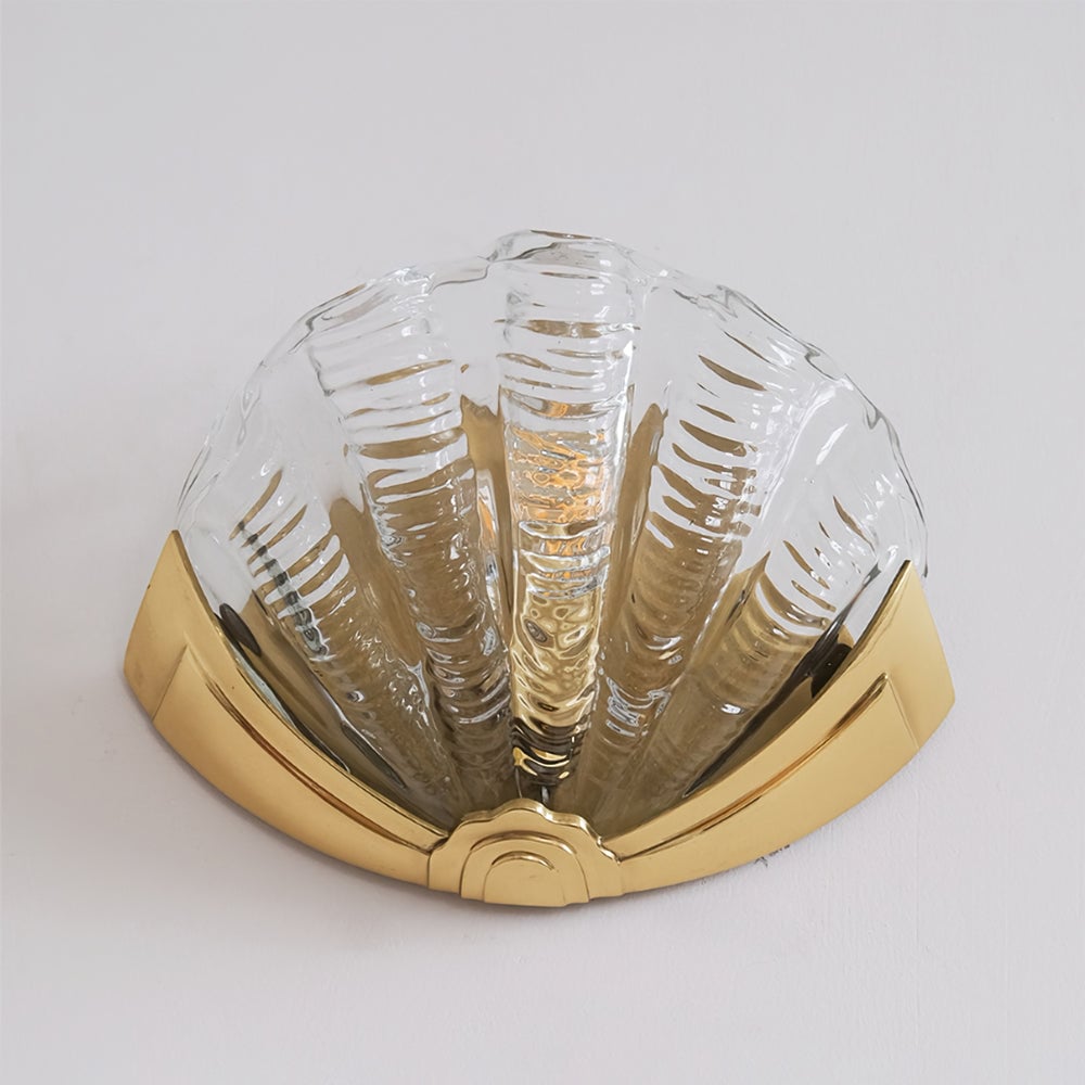 Shell Brass Wall Lamp - Lumpaz