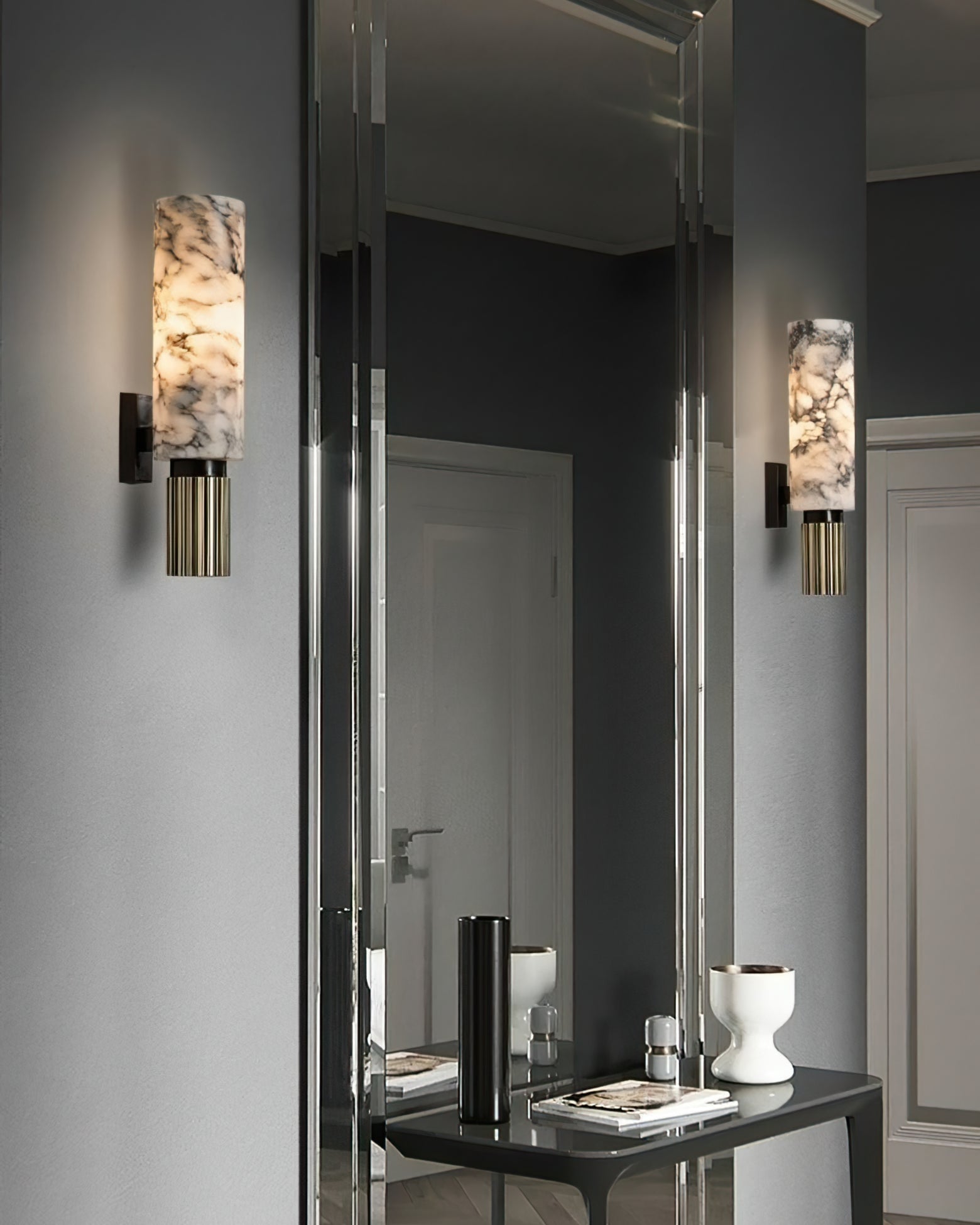 Torch Alabaster Wall Lamp - Lumpaz