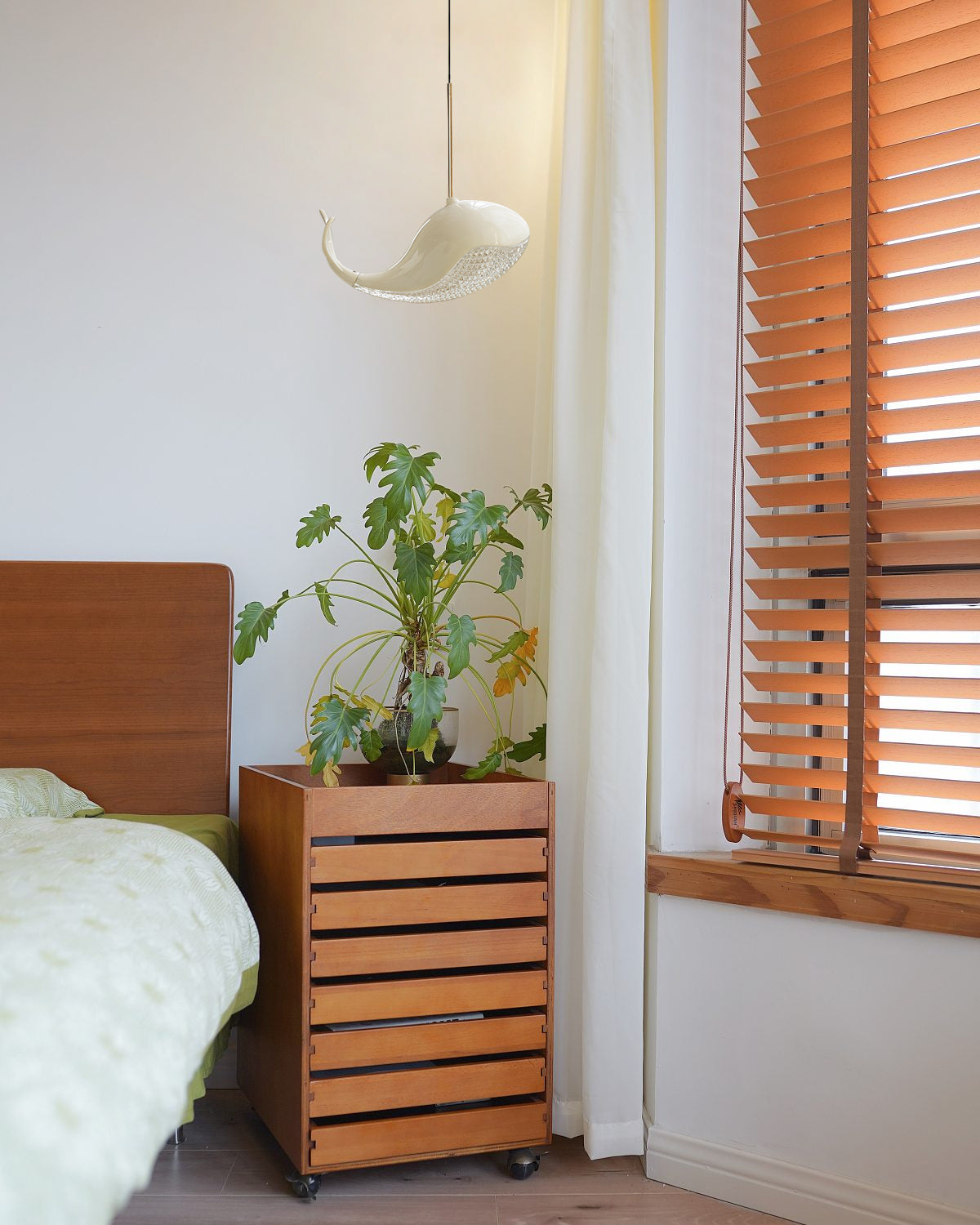 Dolphin Pendant Lamp - Lumpaz