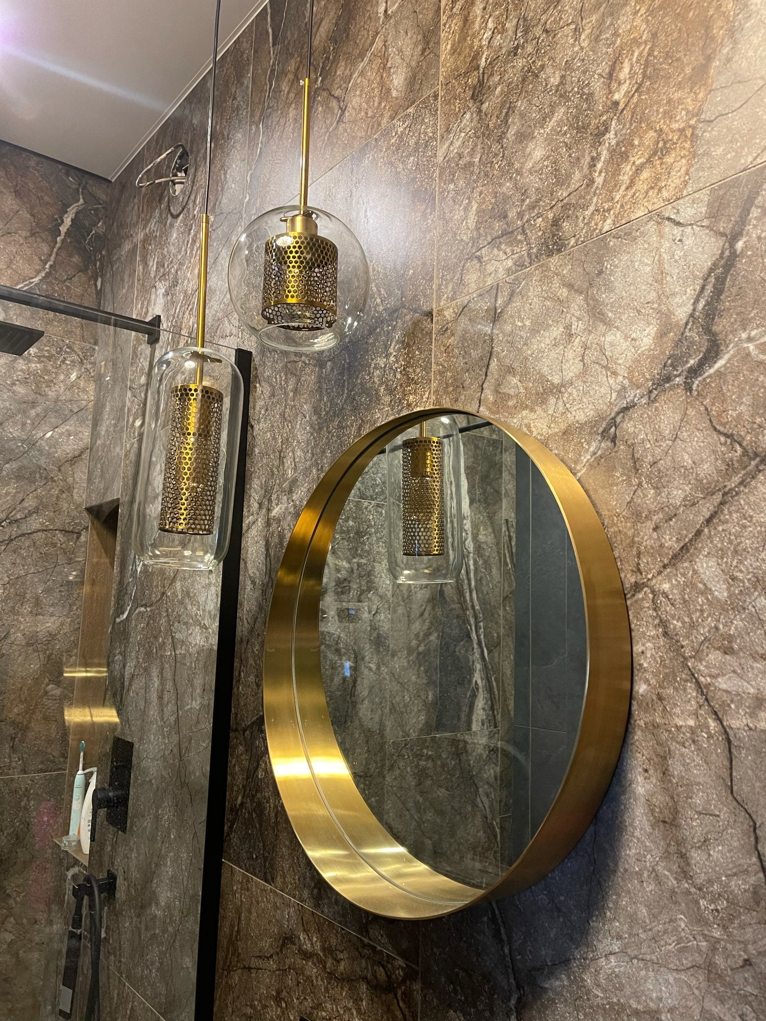 Chiswick Glass Pendant Light - Lumpaz