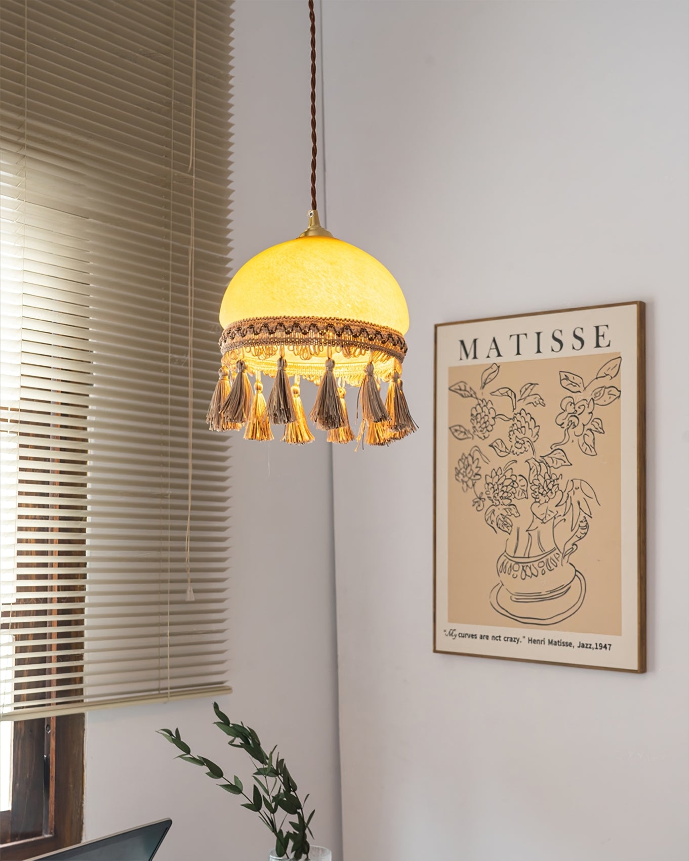 French Tassels Brass Pendant Light - Lumpaz