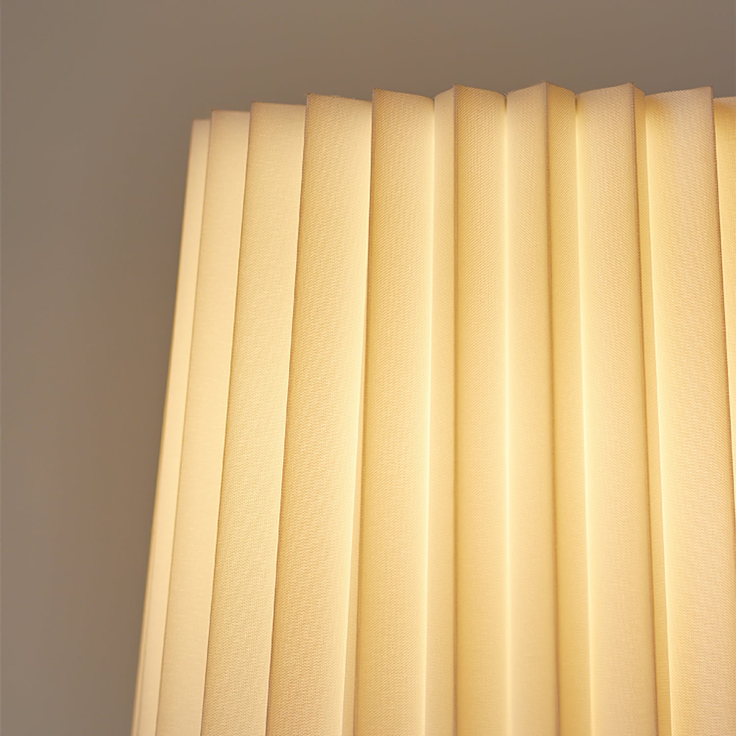 Apollo Table Lamp - Lumpaz