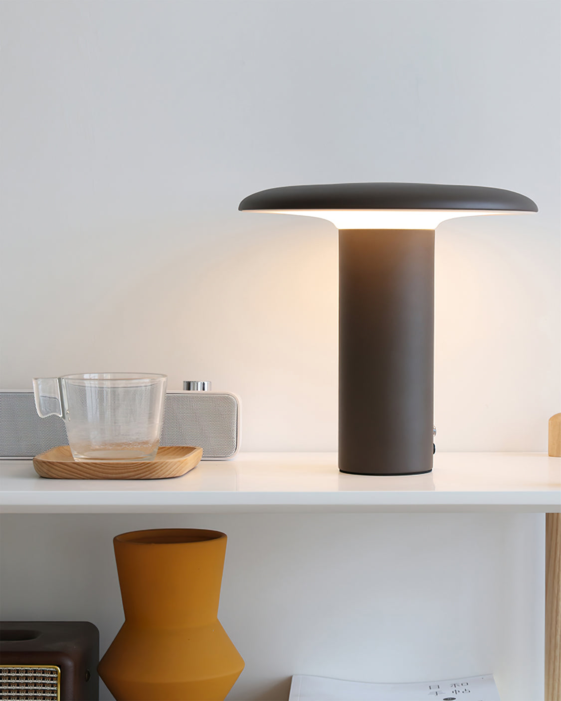 Takku Built-in Battery Table Lamp - Lumpaz