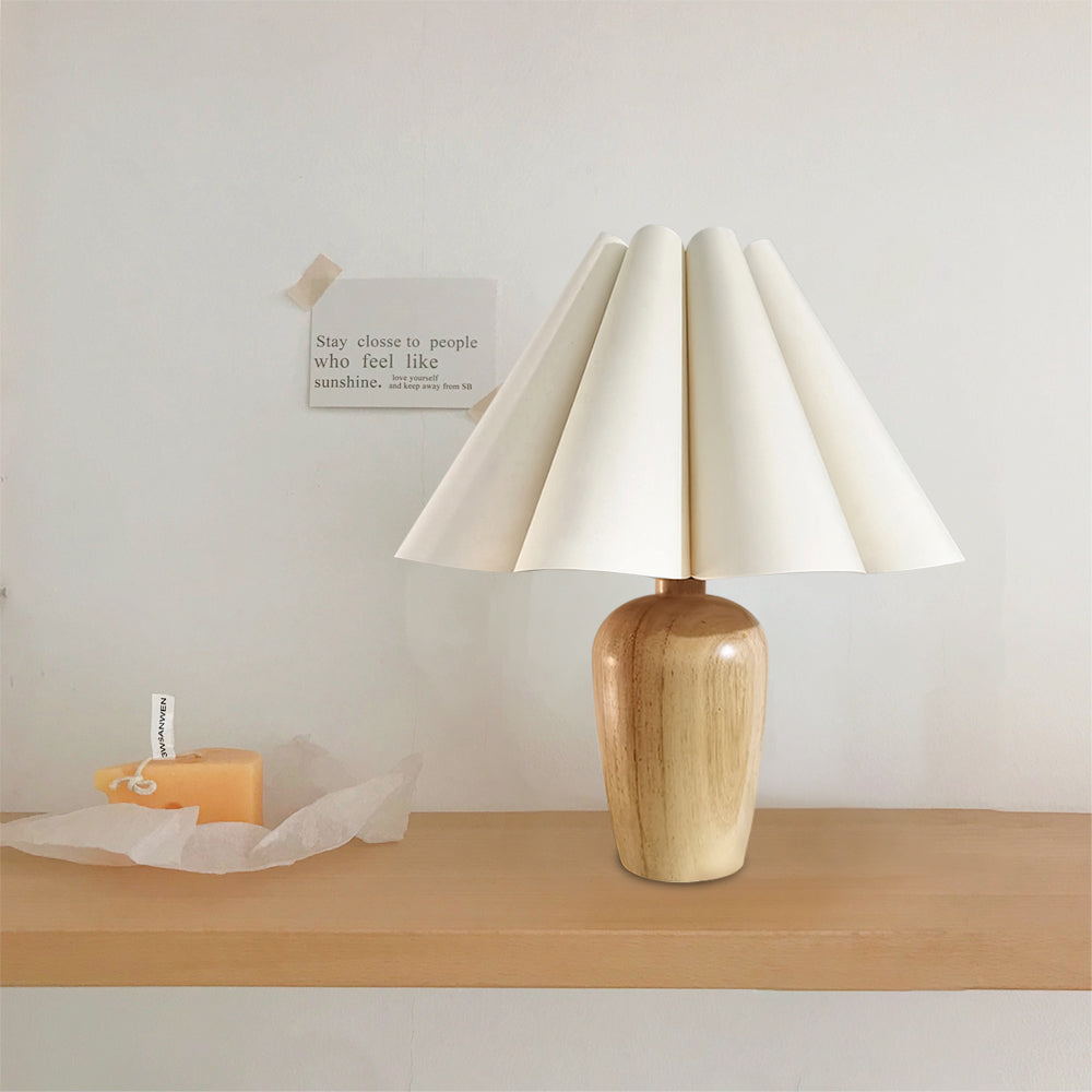 Vintage Fluted Beige Table Lamp - Lumpaz