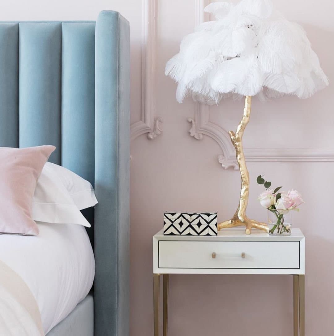 Ostrich Feather Table Lamp - Lumpaz