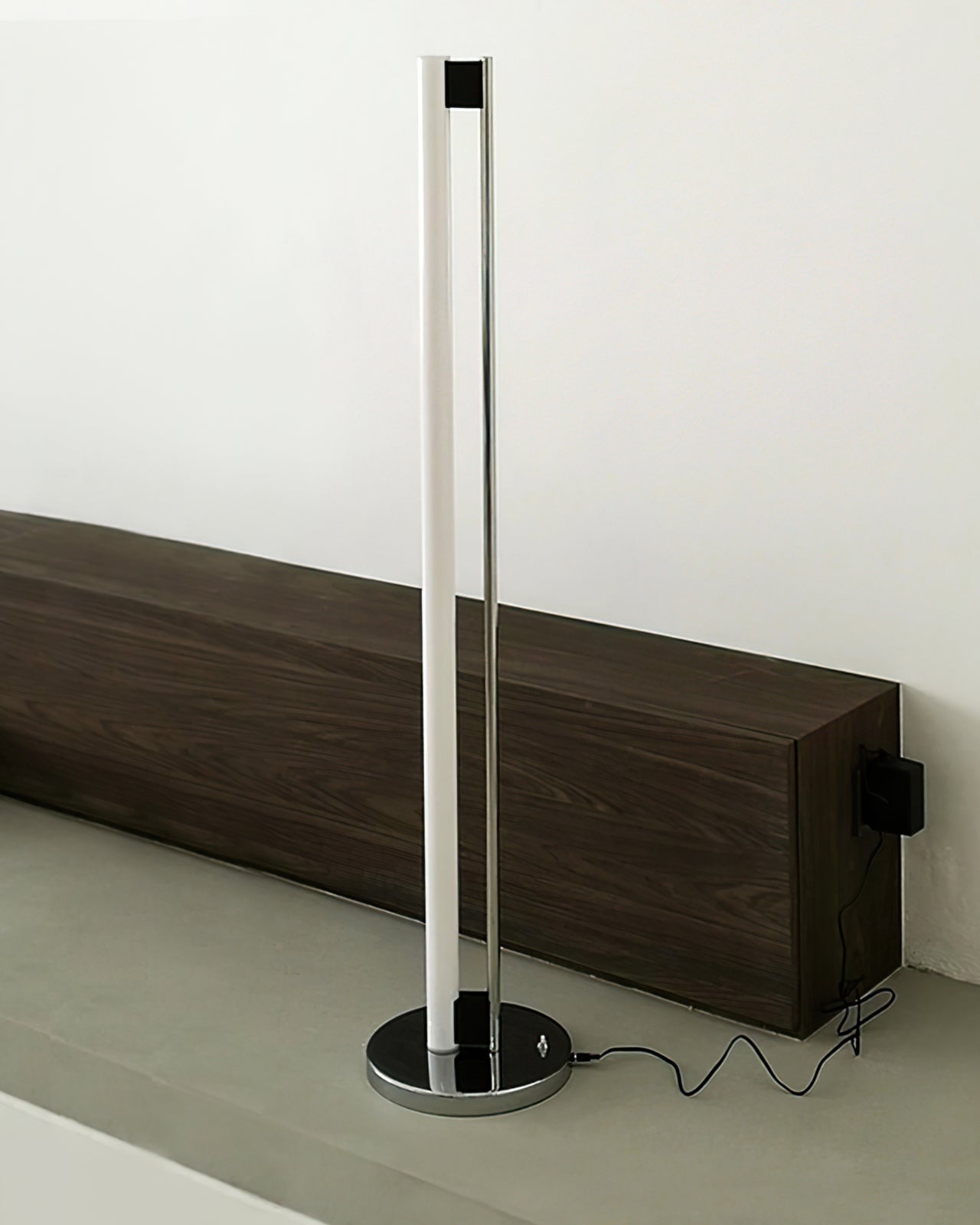 Tube Light Floor Lamp - Lumpaz