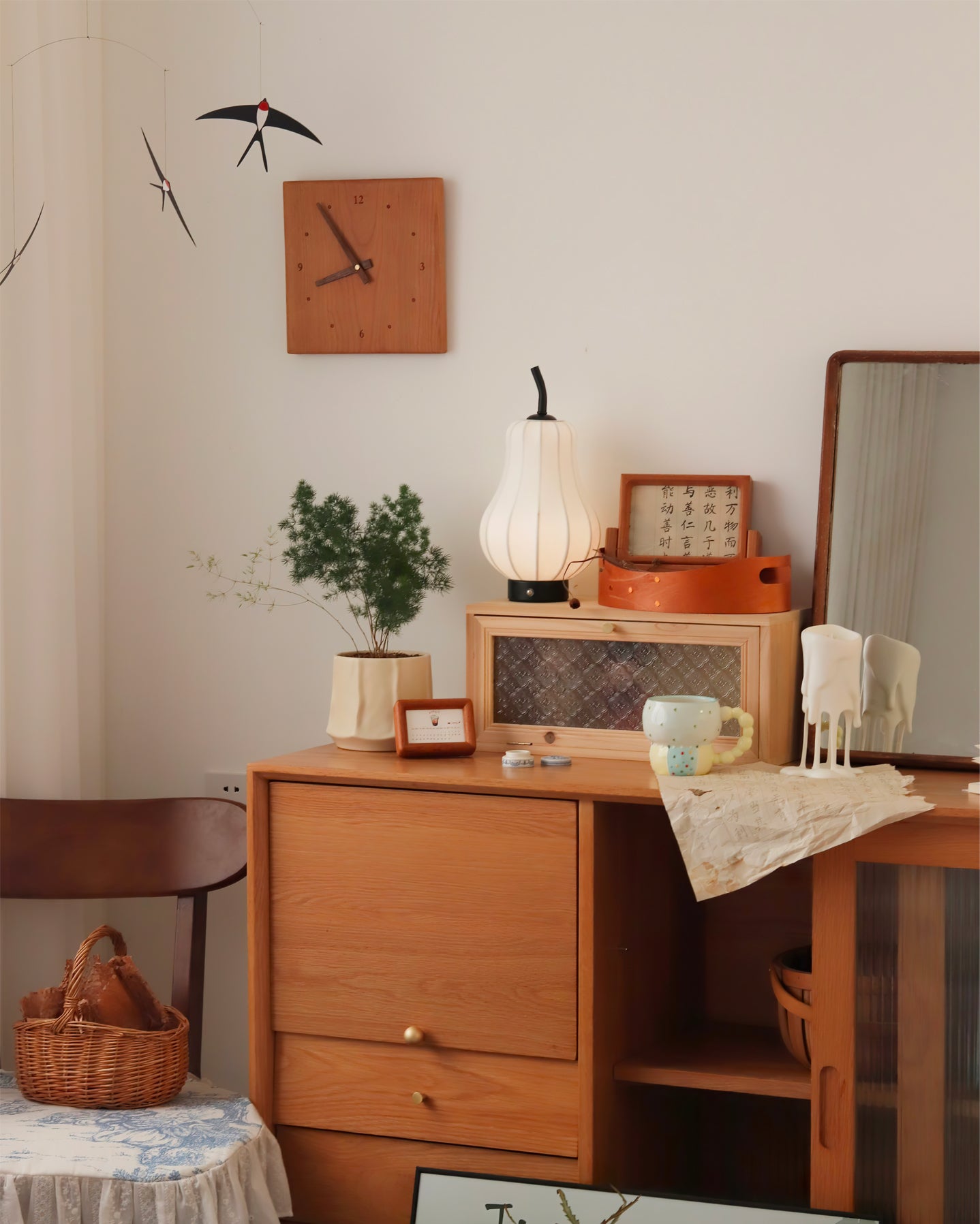 Pear Built-in Battery Table Lamp - Lumpaz