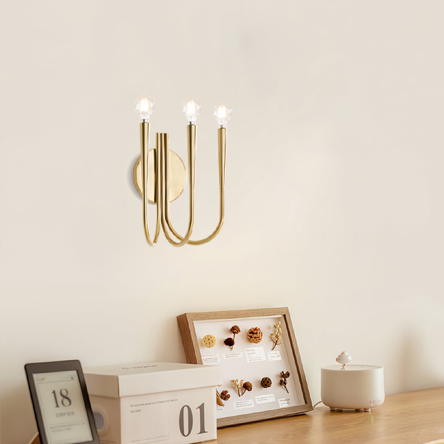 Swoop Wall Lamp - Lumpaz