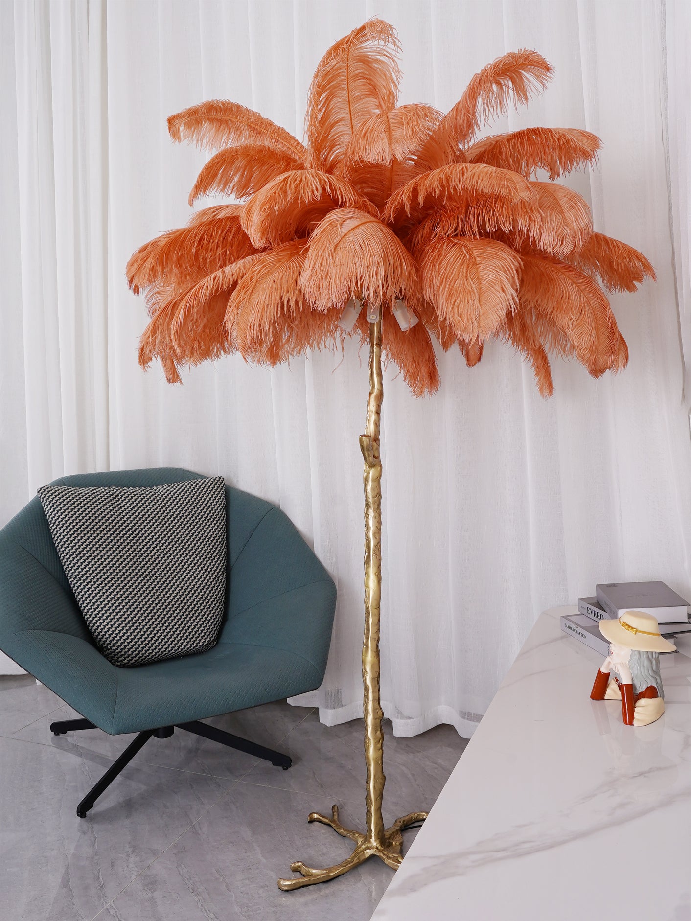 Ostrich Feather Brass Floor Lamp - Lumpaz
