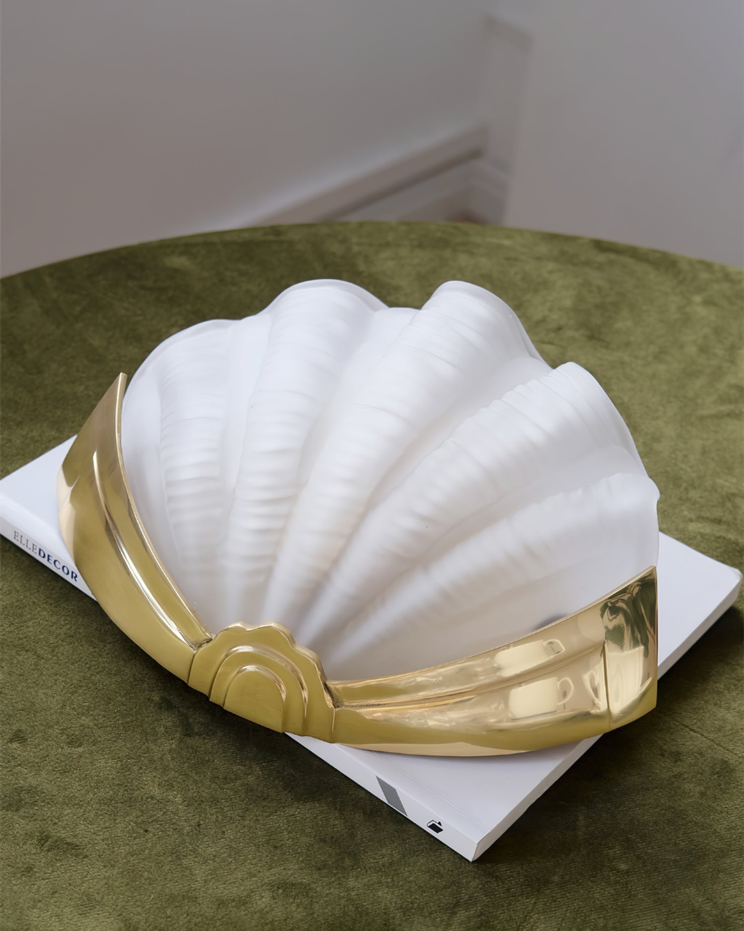Shell Brass Wall Lamp - Lumpaz