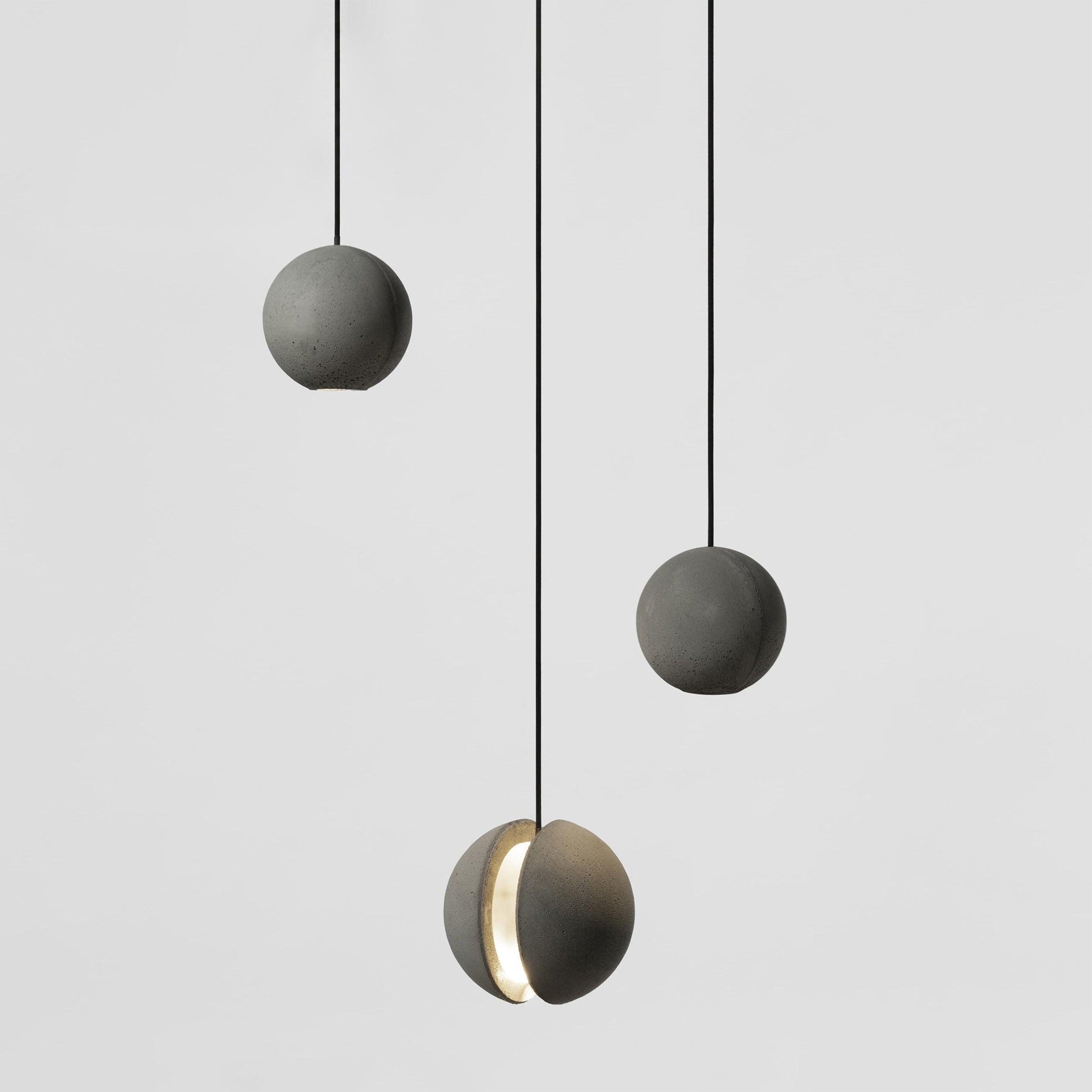 Moon Cement Pendant Lamp - Lumpaz