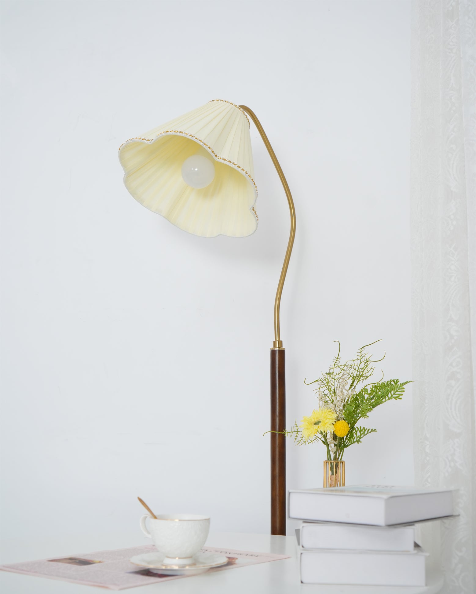 Florentine Fabric Floor Lamp - Lumpaz