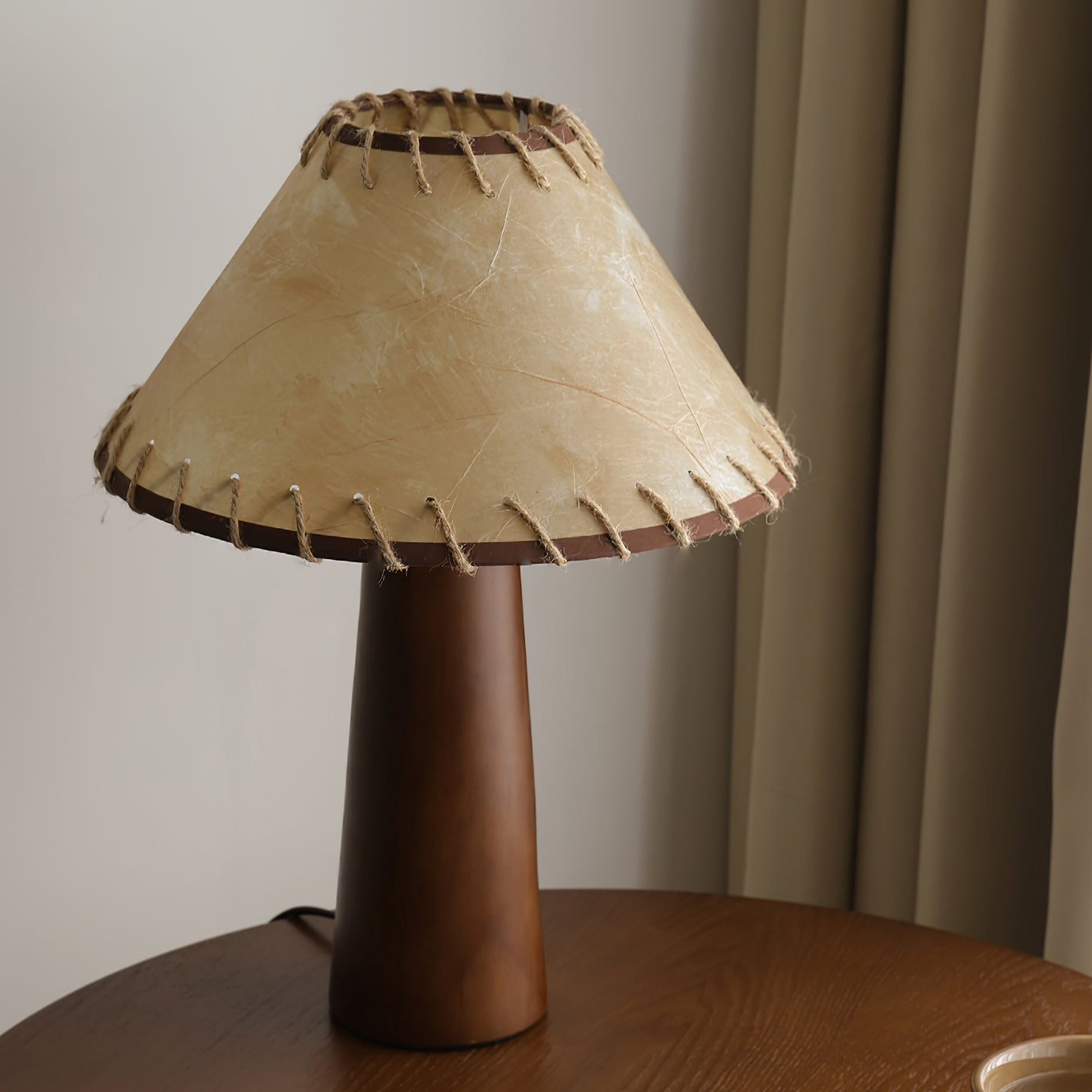 Basica Table Lamp - Lumpaz