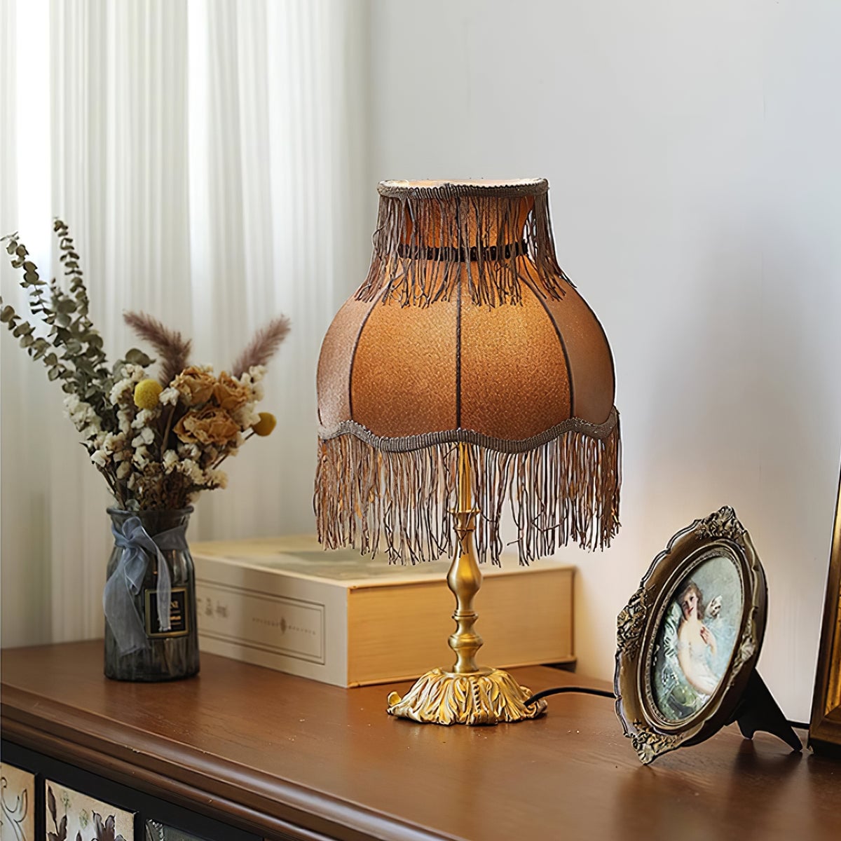 Lanna Tassel Table Lamp - Lumpaz
