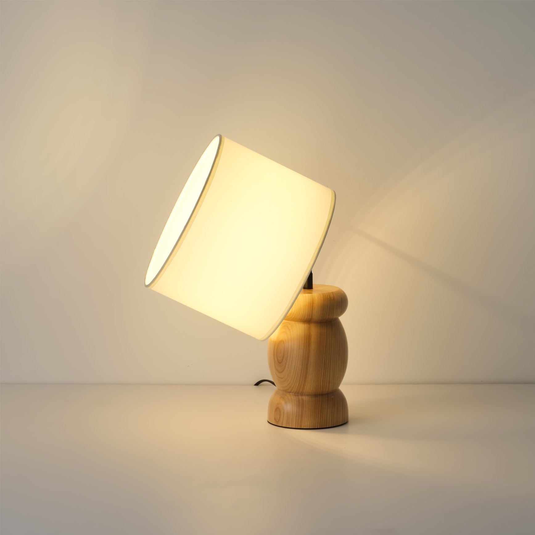 Pebble Wood Table Lamp - Lumpaz