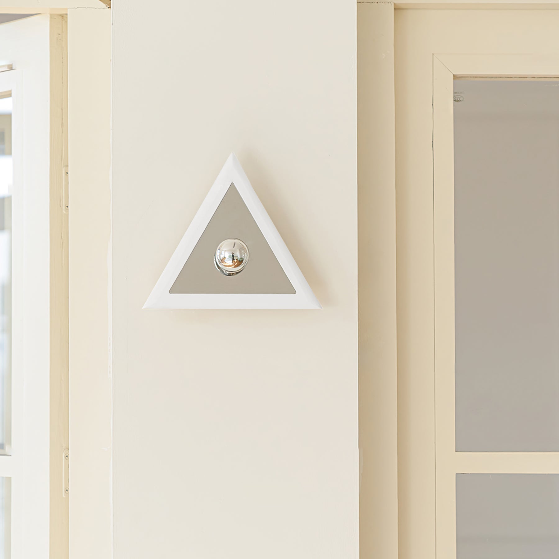 Prism Triangle Wall Lamp - Lumpaz