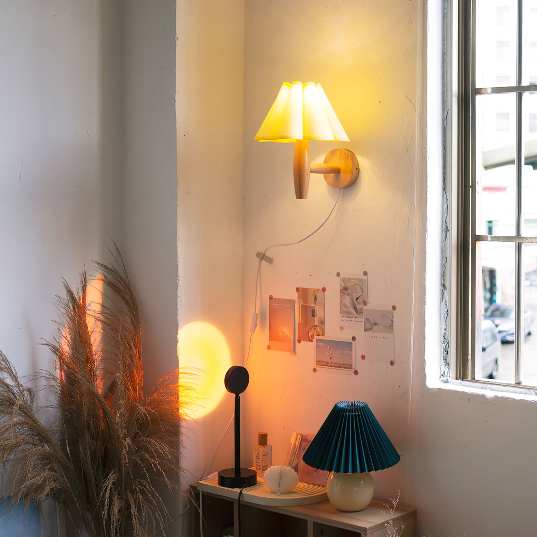 Vintage Fluted Plug In Wall Lamp - Lumpaz
