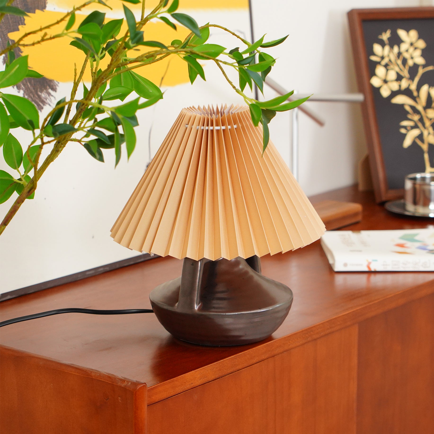 Navia Pleated Table Lamp - Lumpaz