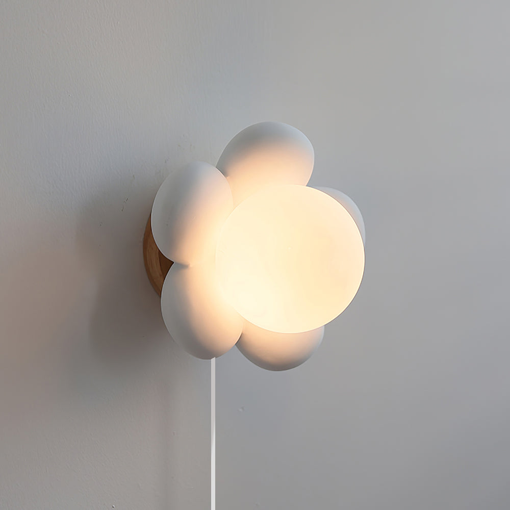 Bloom Flower Plug In Wall Lamp - Lumpaz