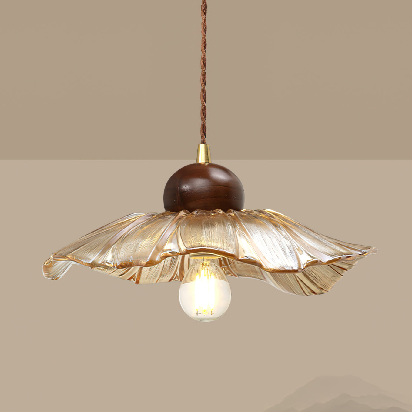 Scalloped Floral Pendant Lamp - Lumpaz