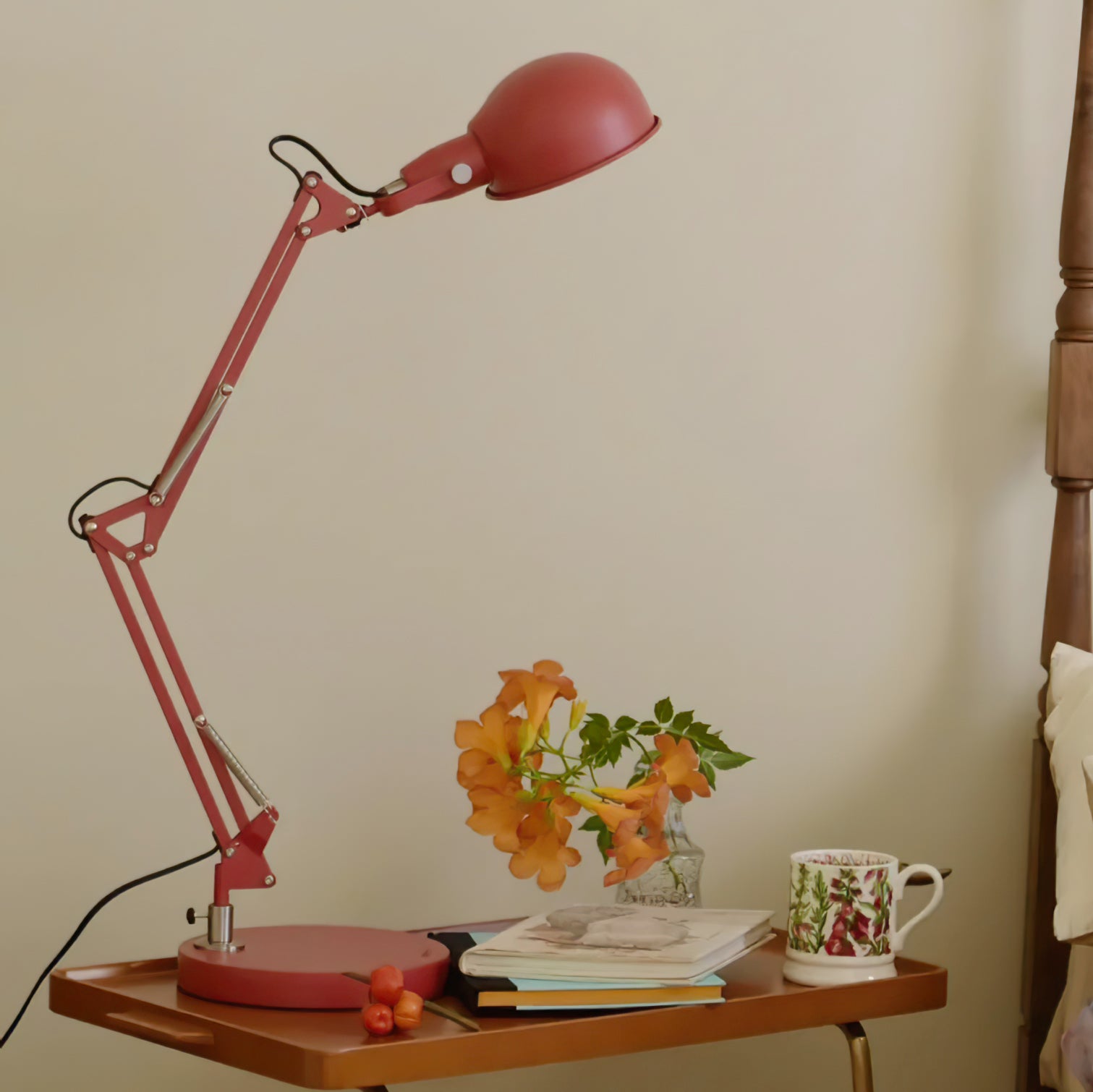 Kaiser Red Table Lamp - Lumpaz