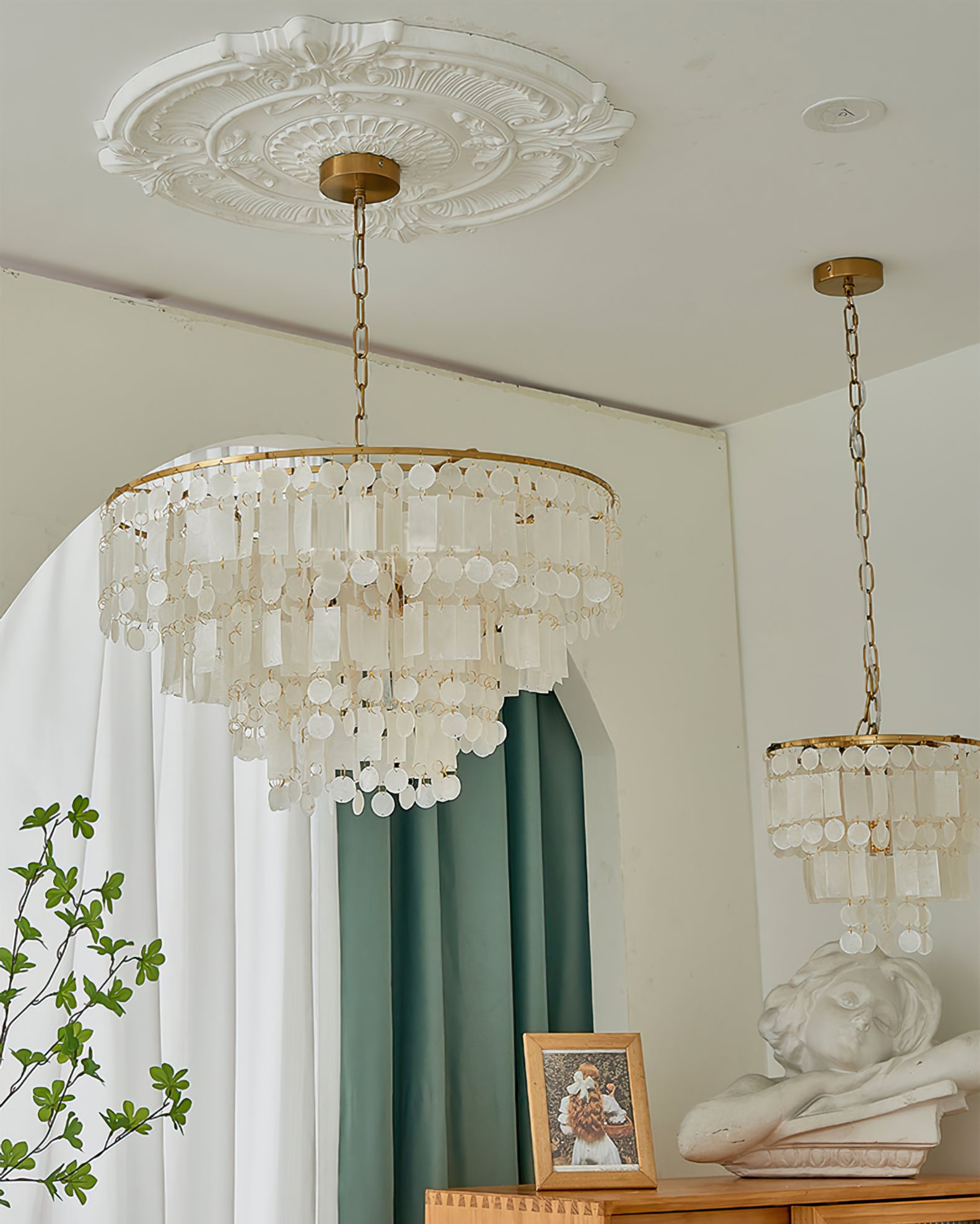 Capiz Shell Chandelier - Lumpaz