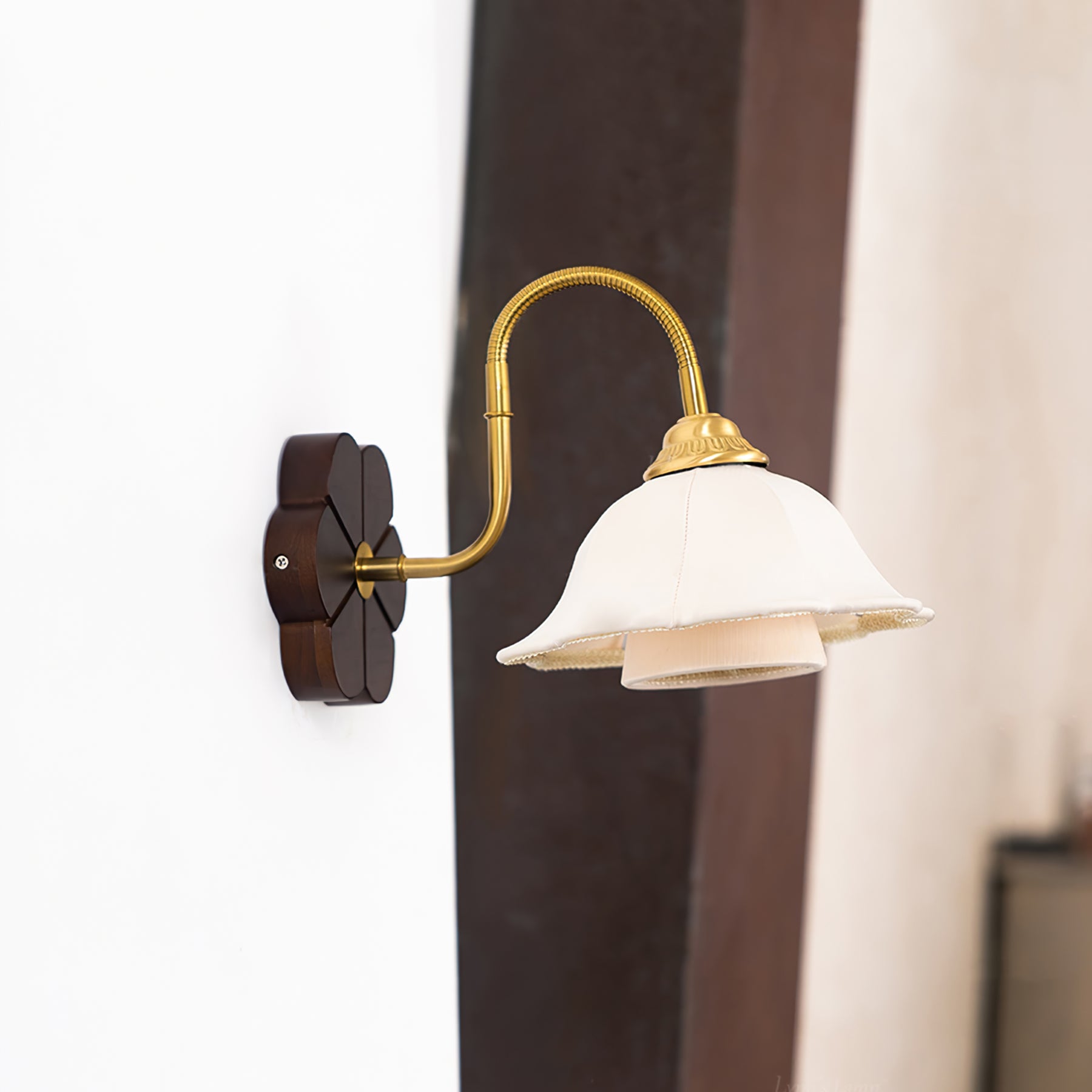 Rosette Wall Lamp - Lumpaz