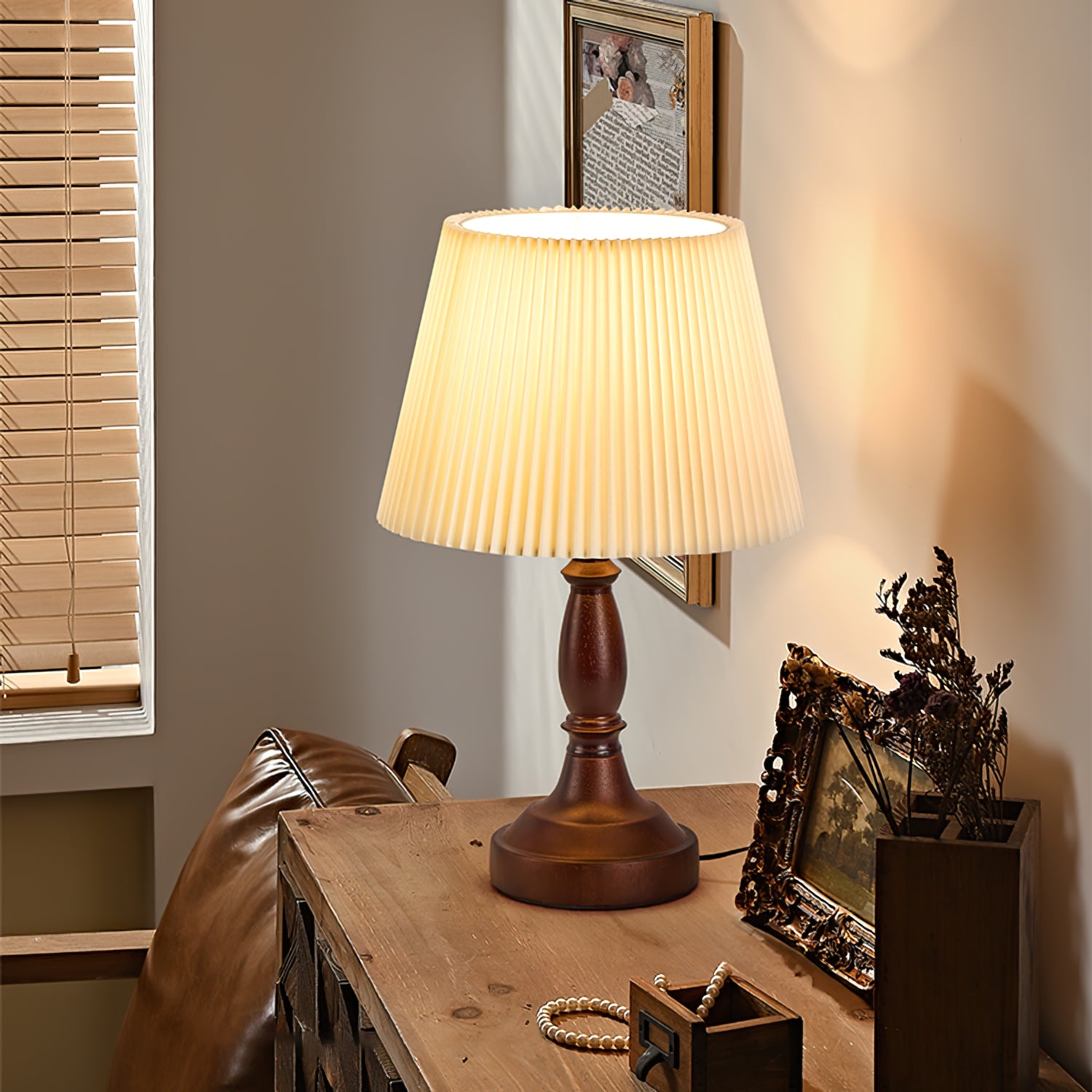 Catelyn Table Lamp - Lumpaz