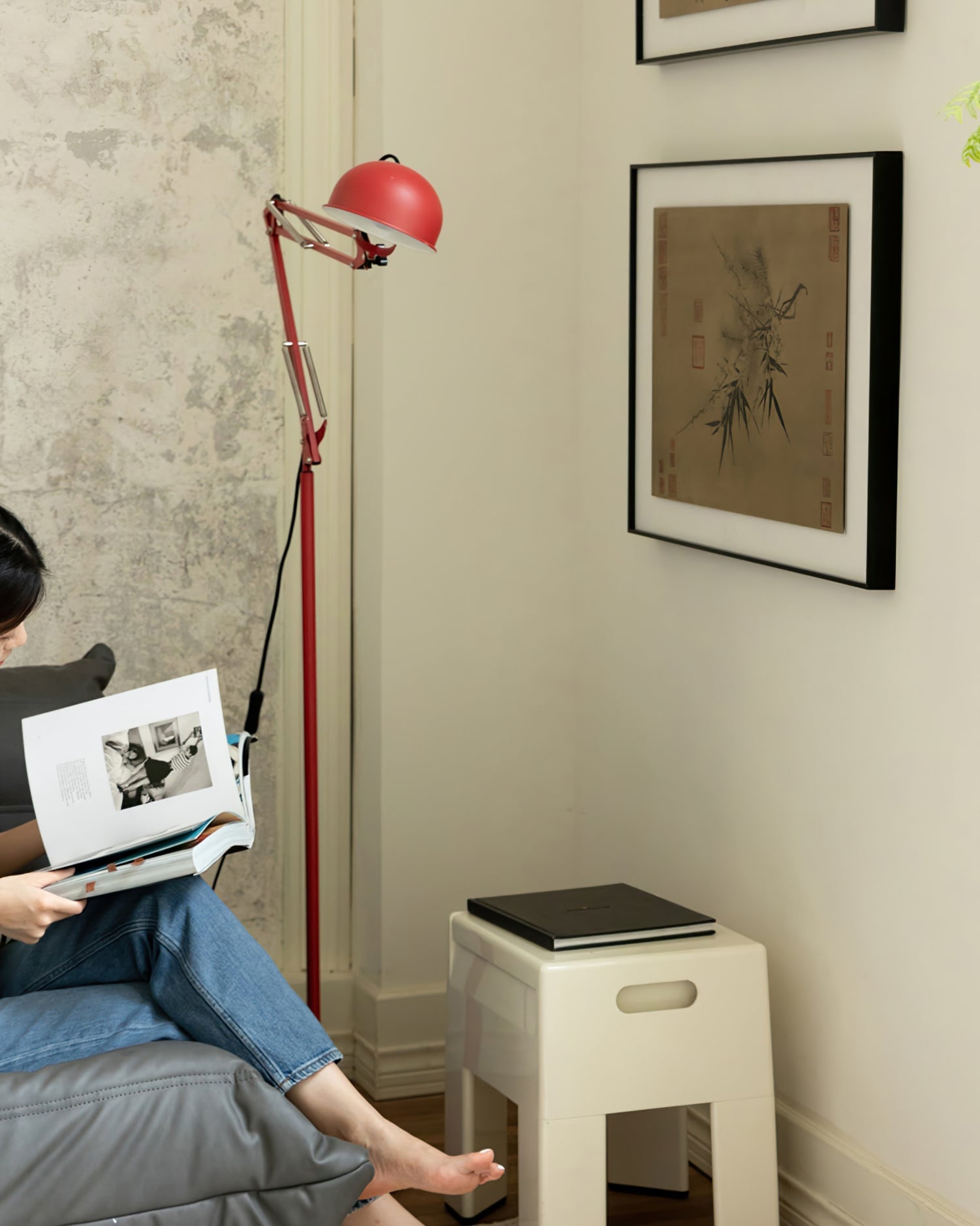 Kaiser Red Floor Lamp - Lumpaz
