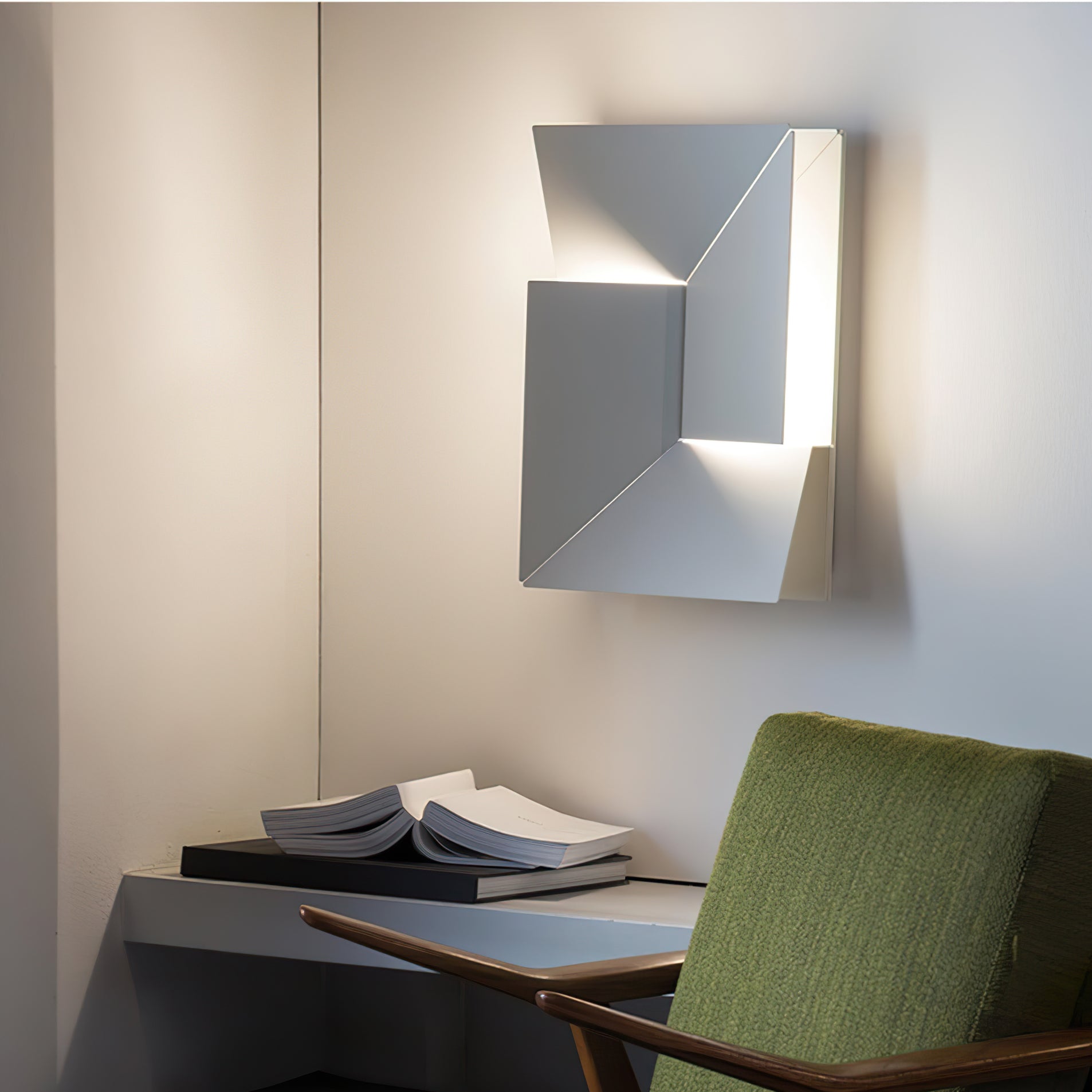 Shadows Wall Lamp - Lumpaz