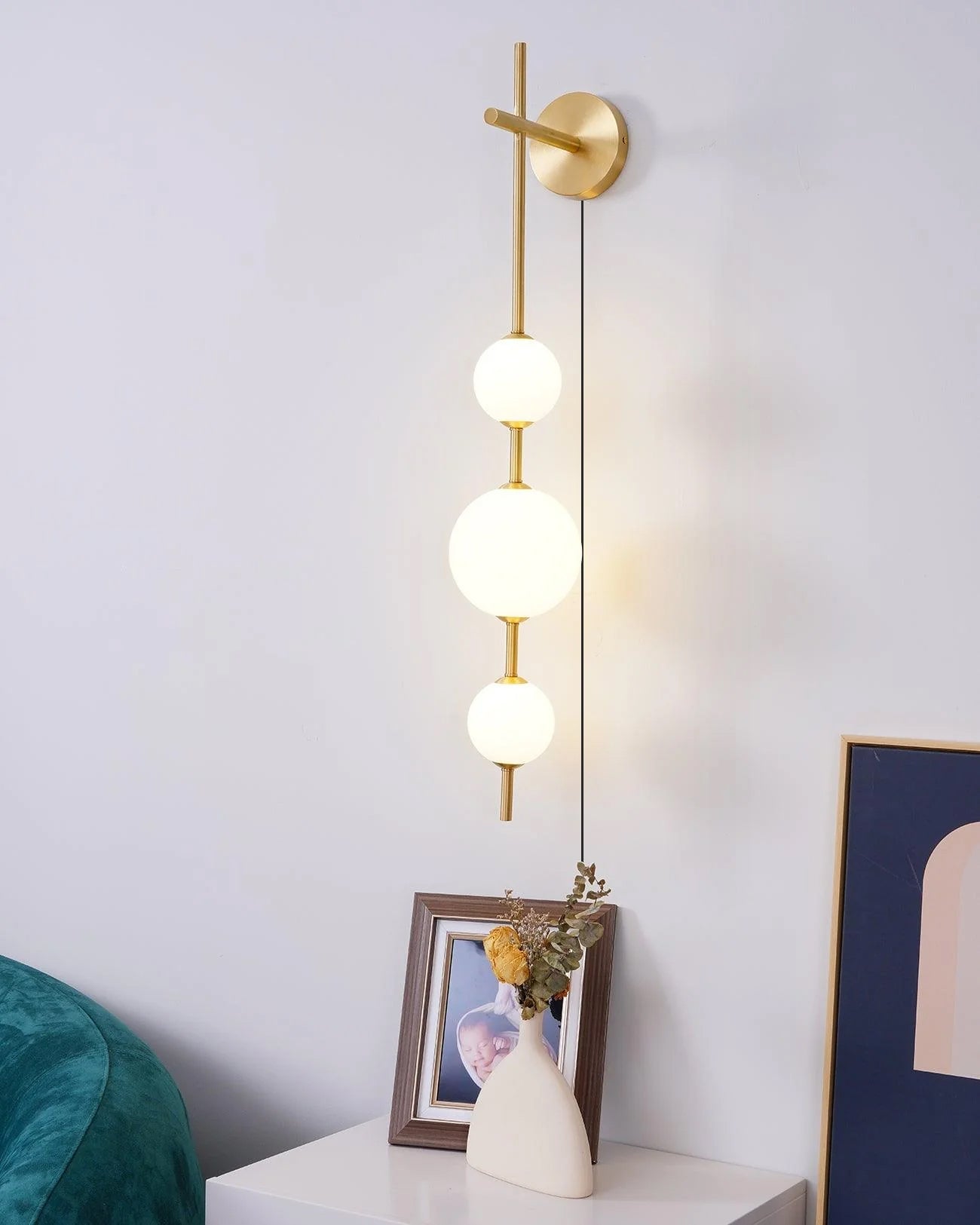Vertical Globe Plug In Wall Lamp - Lumpaz
