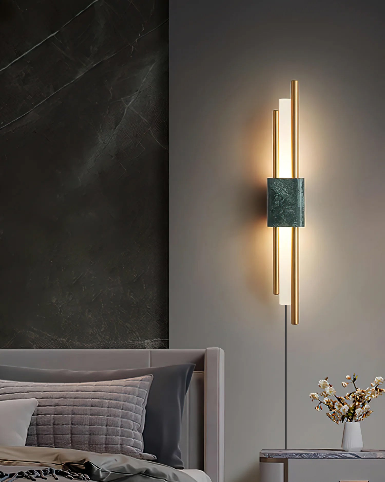 Tanto Plug In Wall Lamp - Lumpaz