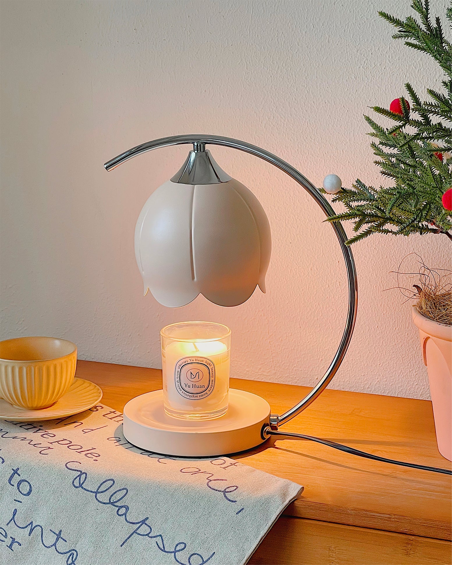 Floral Candle Table Lamp - Lumpaz