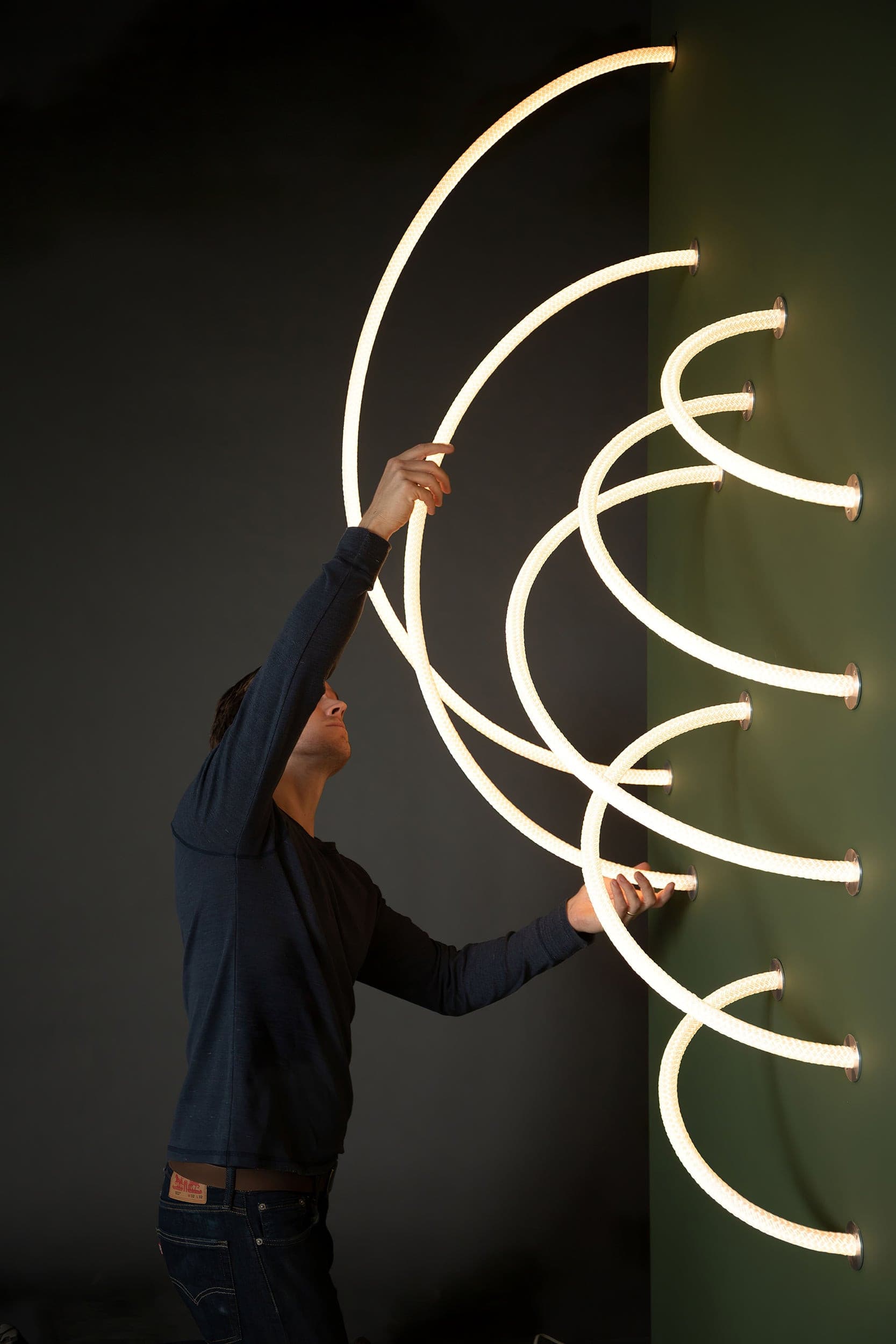 Flex LED Pendant Light - Lumpaz