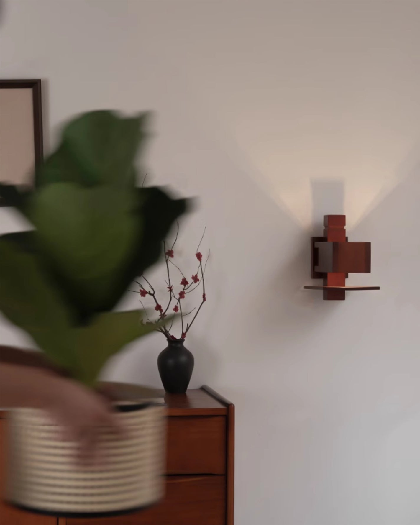 Taliesin Wall Lamp - Lumpaz