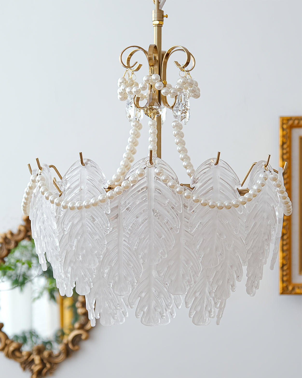 Feather Glass Chandelier - Lumpaz